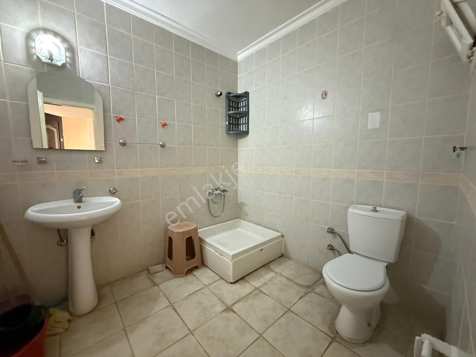 Altınkum Plajına 300m Yüksek Giriş Havuzlu 2+1 Daire - Görsel 15