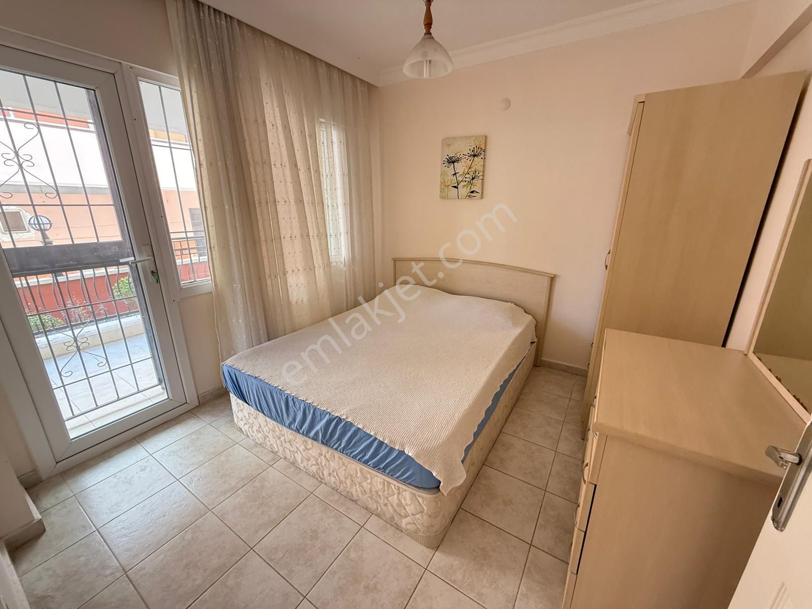 Altınkum Plajına 300m Yüksek Giriş Havuzlu 2+1 Daire - Görsel 13