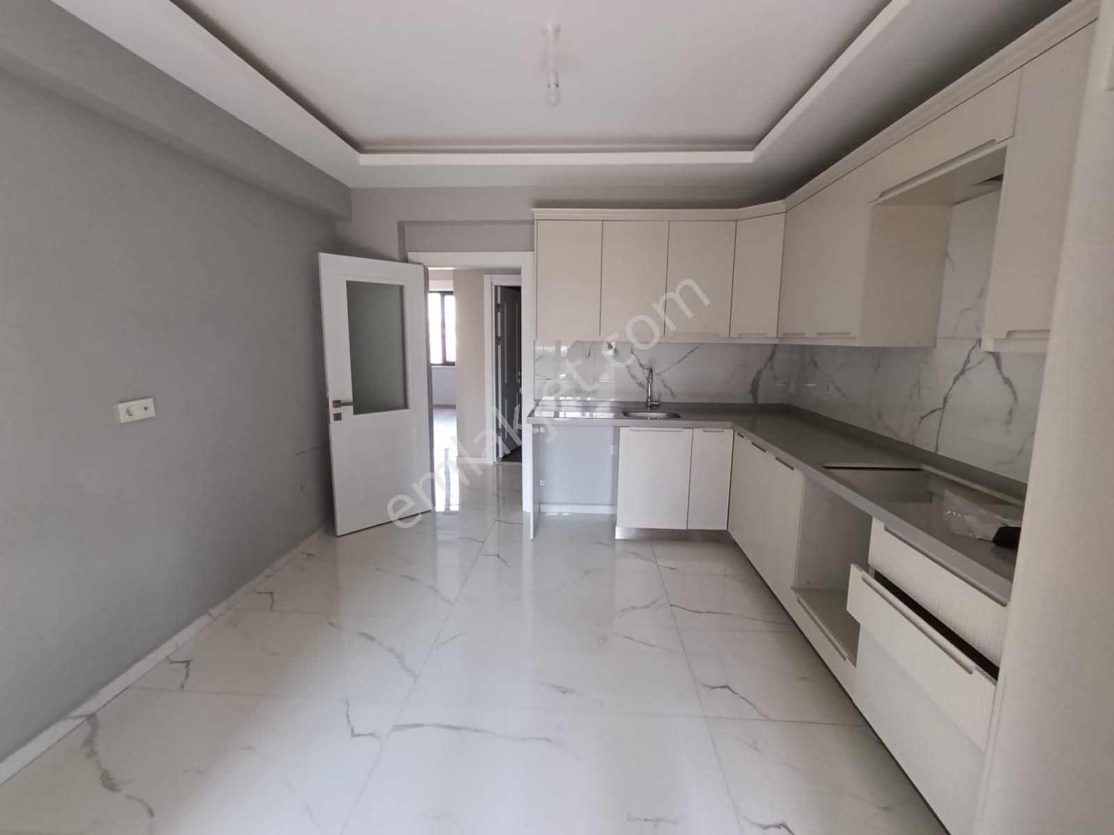 Kariyergayrimenul'den Ultralüks Siteiçi Arakat Daire Satılık - Görsel 13