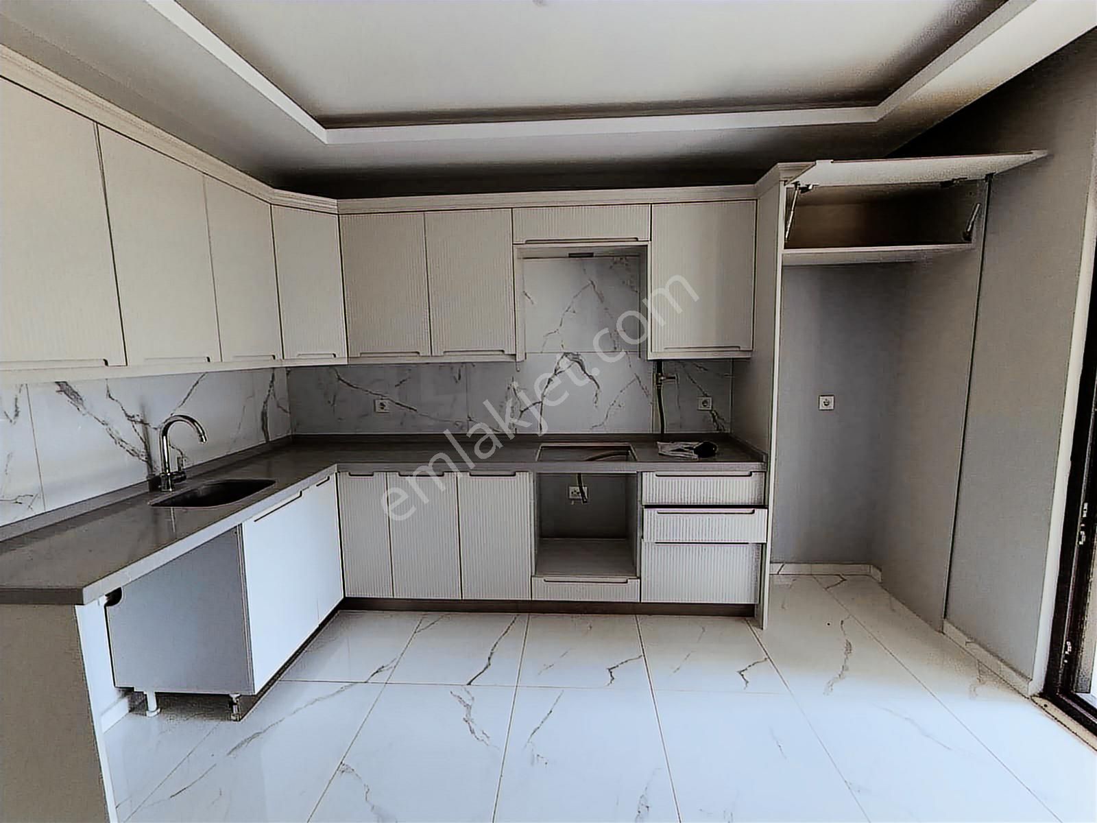 Kariyergayrimenul'den Ultralüks Siteiçi Arakat Daire Satılık - Görsel 2