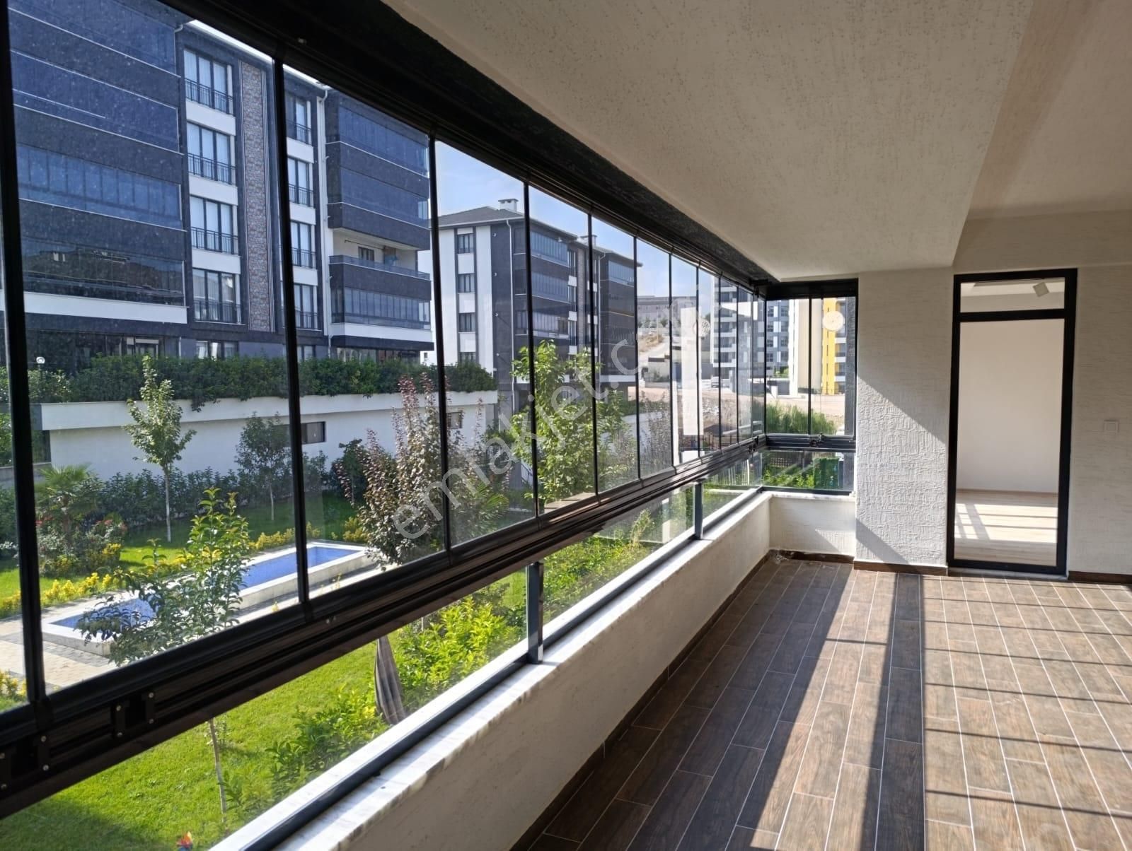 Kariyergayrimenul'den Ultralüks Siteiçi Arakat Daire Satılık - Görsel 33