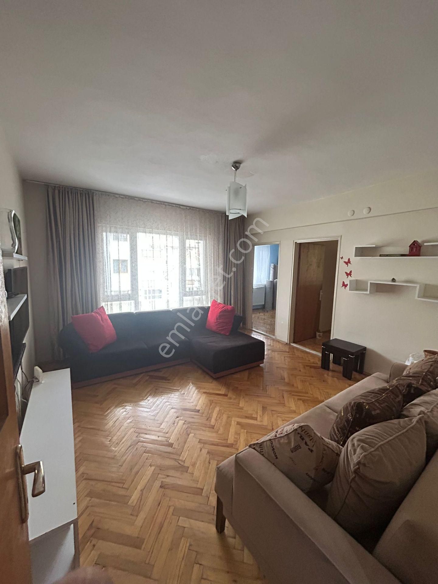 Eşyalı*kiralık*çaldıran Mah*azarbeycan Caddesi Üzeri*üst Kat*3+1*yeni Eşyalı* - Görsel 8