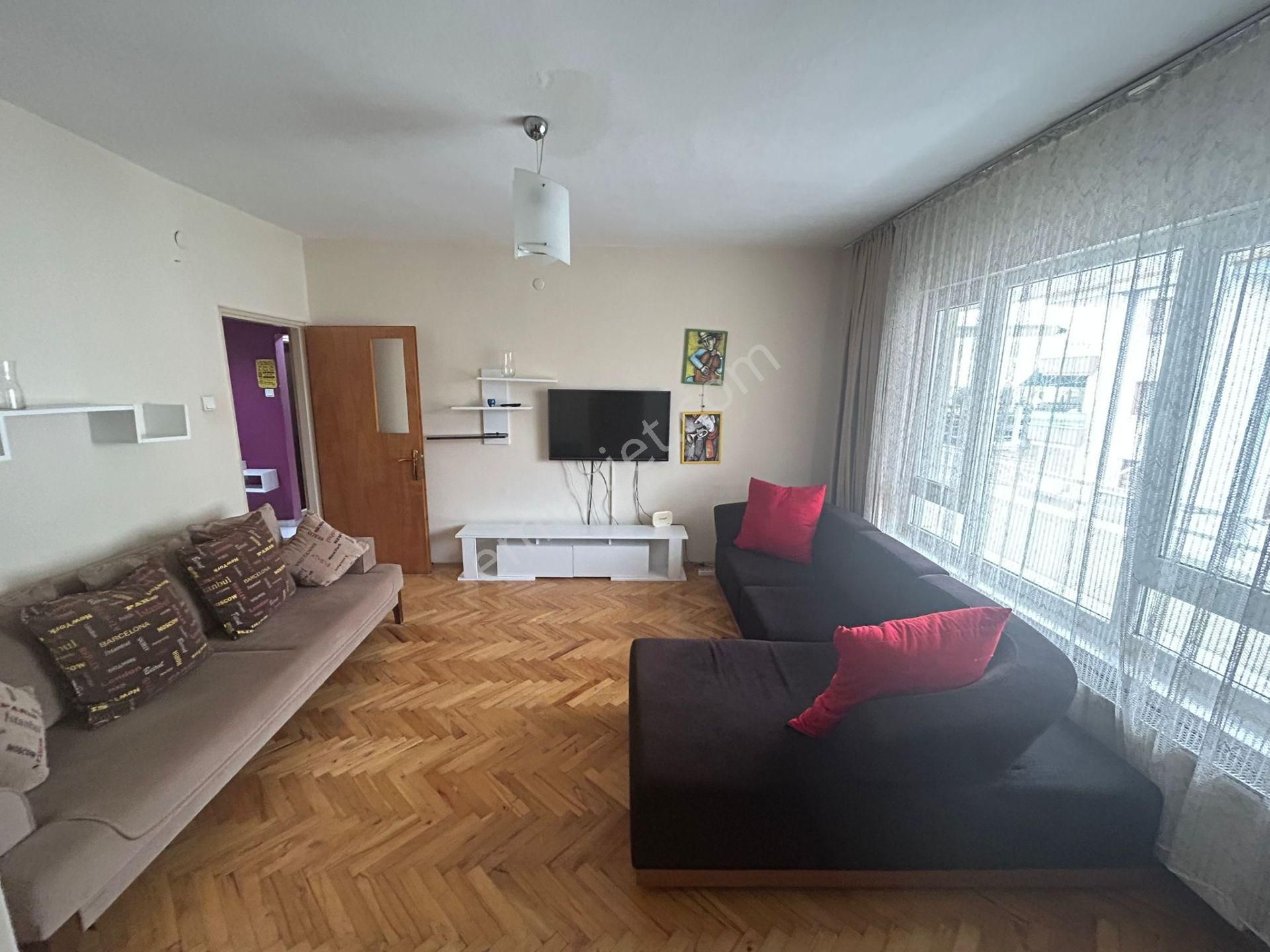 Eşyalı*kiralık*çaldıran Mah*azarbeycan Caddesi Üzeri*üst Kat*3+1*yeni Eşyalı* - Görsel 4