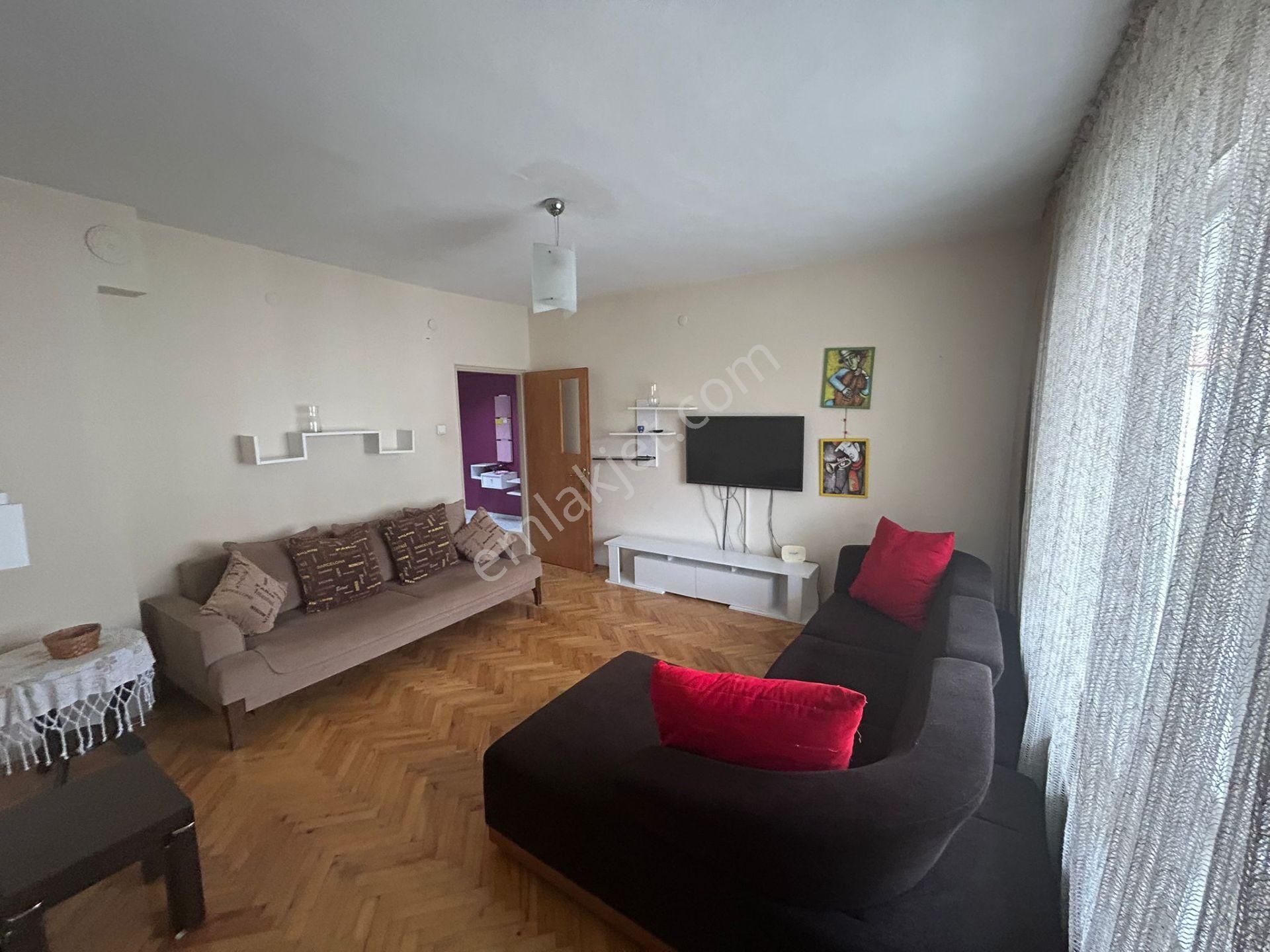 Eşyalı*kiralık*çaldıran Mah*azarbeycan Caddesi Üzeri*üst Kat*3+1*yeni Eşyalı* - Görsel 11