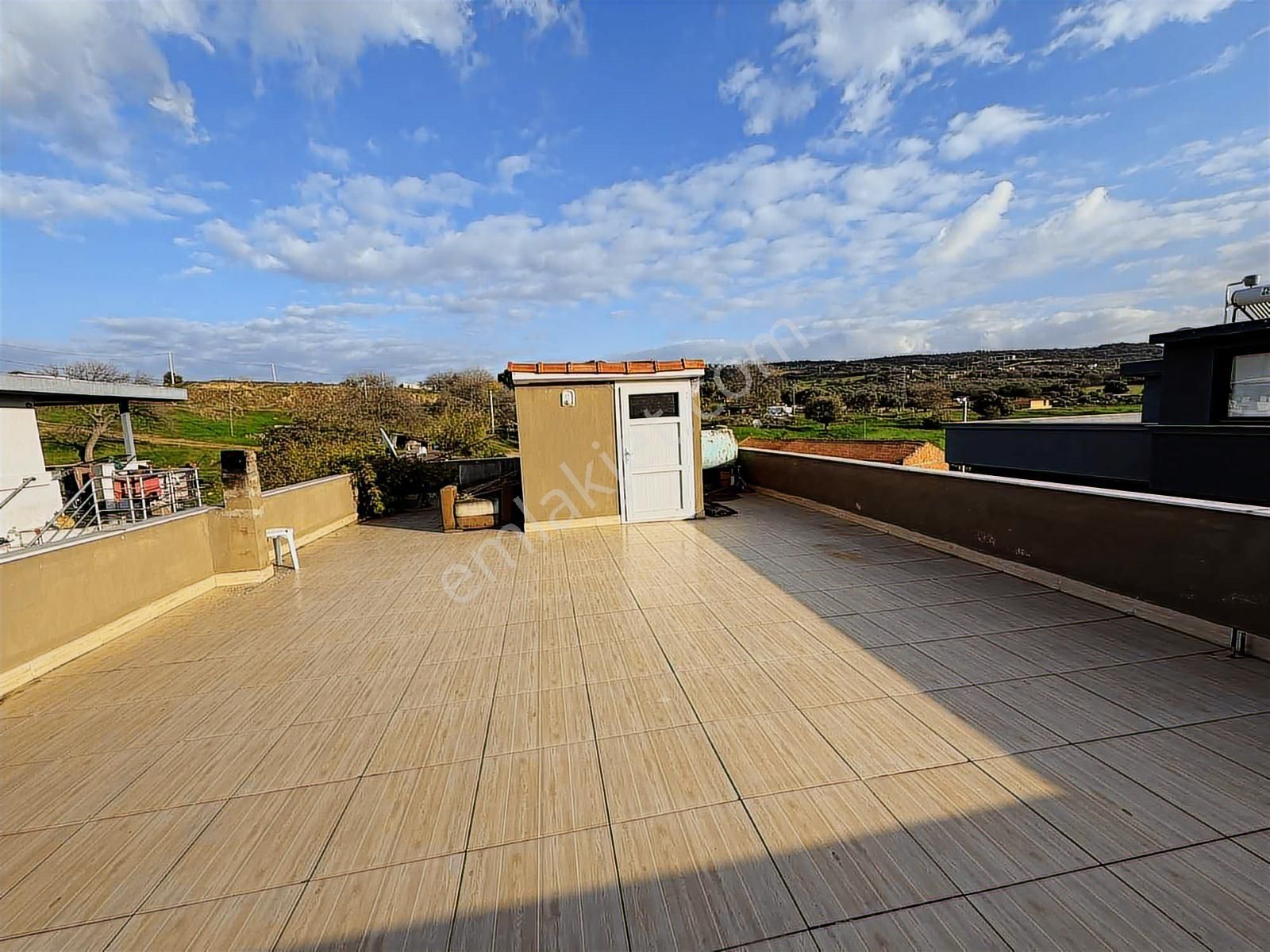 Yenifoça'da Doğa Ve Deniz Manzaralı Teraslı Dubleks Villa - Görsel 34