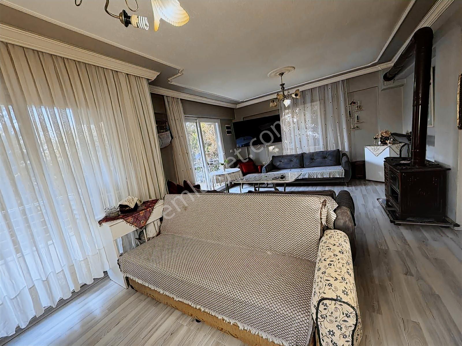 Yenifoça'da Doğa Ve Deniz Manzaralı Teraslı Dubleks Villa - Görsel 35