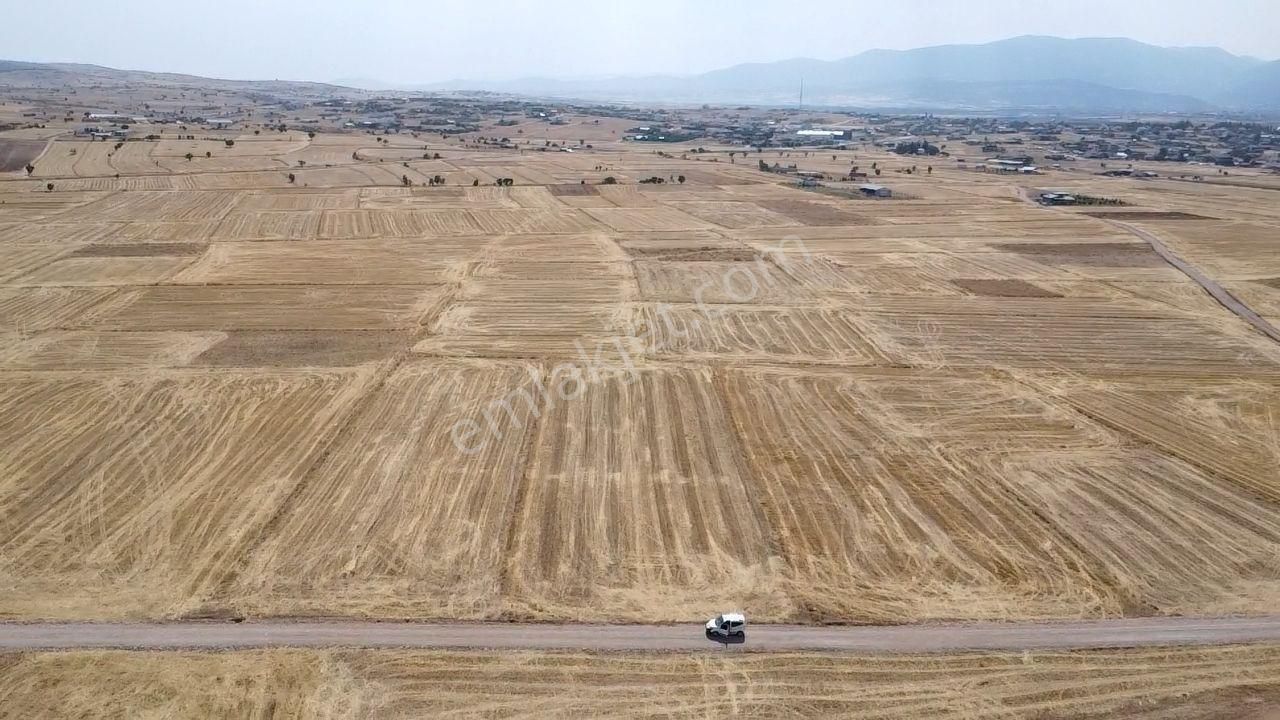 Antalya Korkuteli Bozova Mah. 1.900 M2 Resmi Yolu Var - Görsel 2