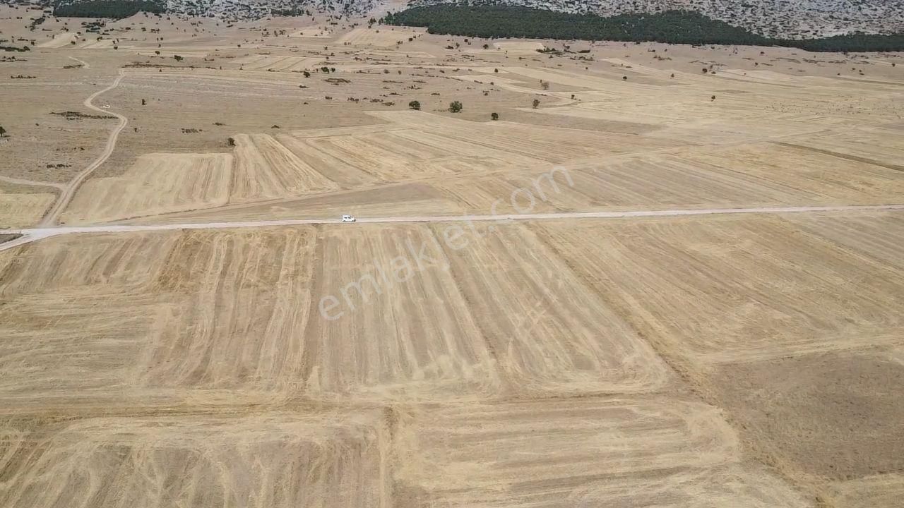 Antalya Korkuteli Bozova Mah. 1.900 M2 Resmi Yolu Var - Görsel 9