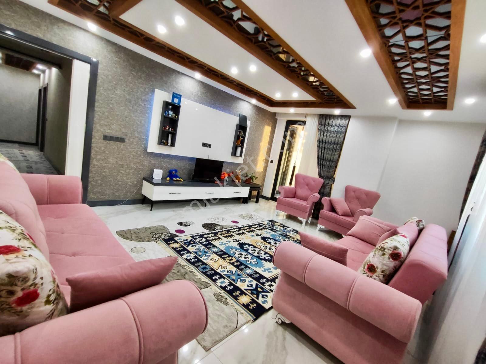 Yenişafakta 3+1 150m2 5yaşında Arakat Asansörlü Daire - Görsel 3