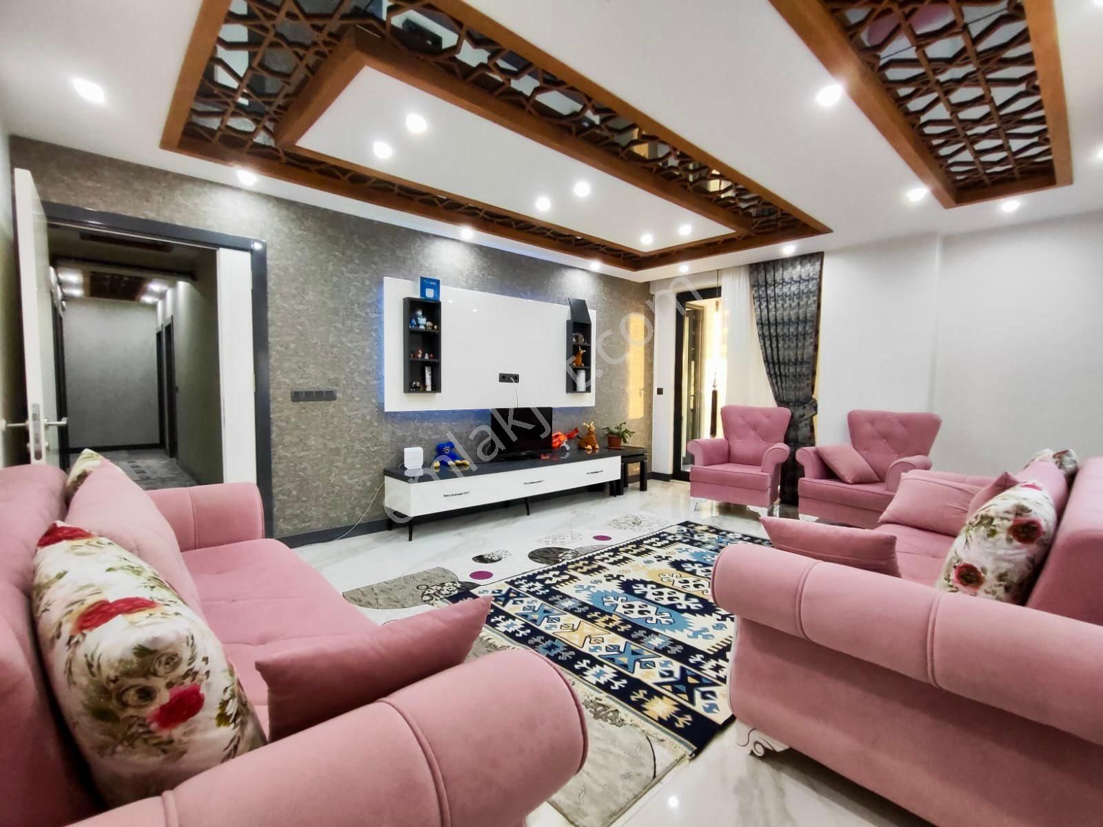 Yenişafakta 3+1 150m2 5yaşında Arakat Asansörlü Daire - Görsel 4