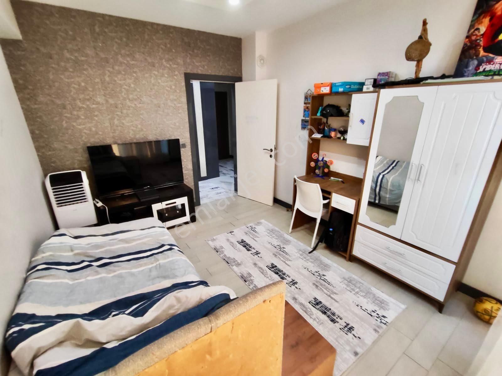 Yenişafakta 3+1 150m2 5yaşında Arakat Asansörlü Daire - Görsel 20