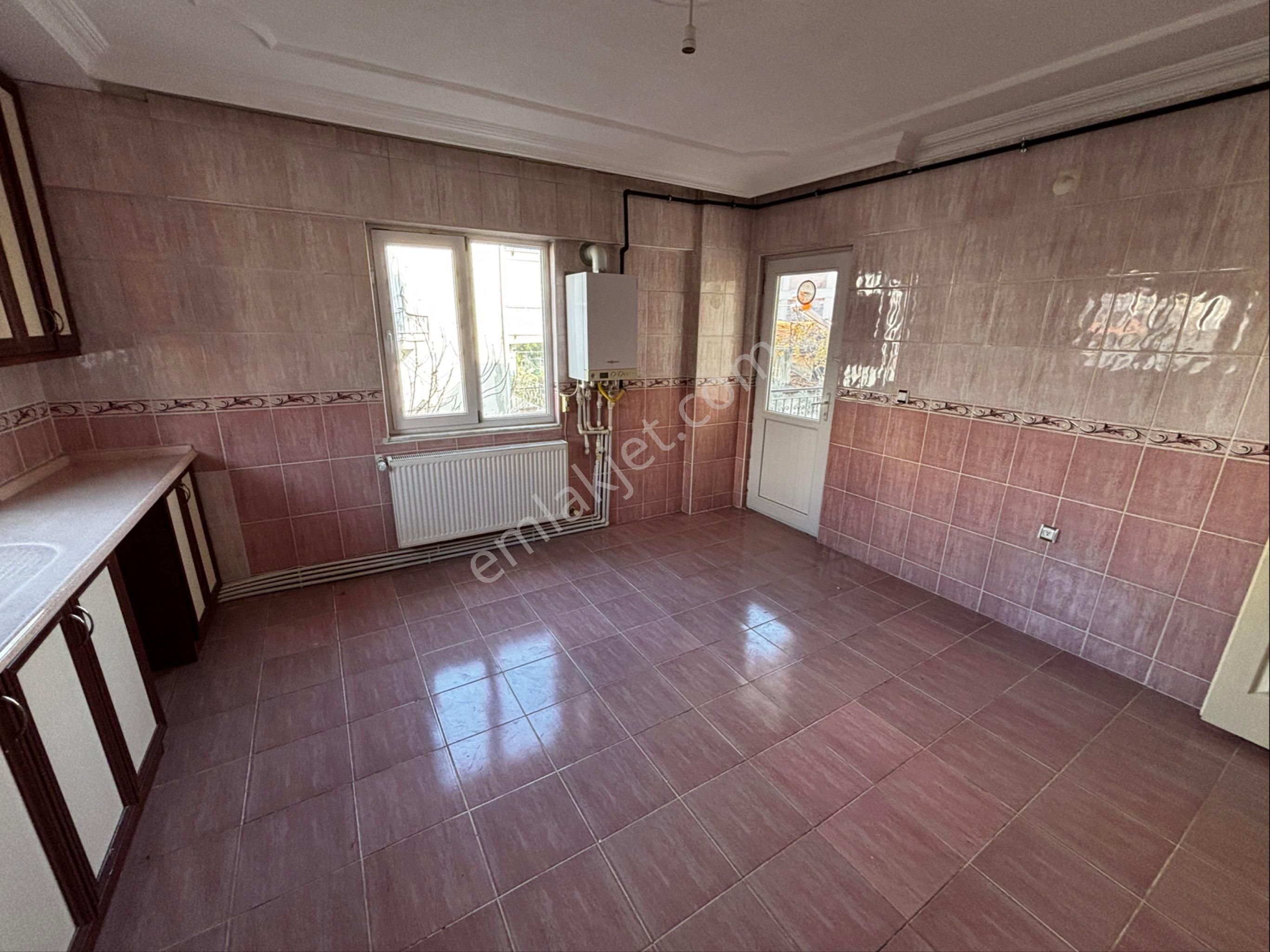 Karahasanlı'da 160m2 3+1 Kiralık Daire - Görsel 17