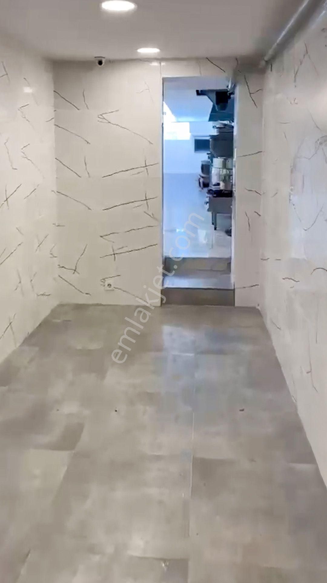 Kadıköy Merkez 'de Kiralık Catering Dükkanı - Görsel 16