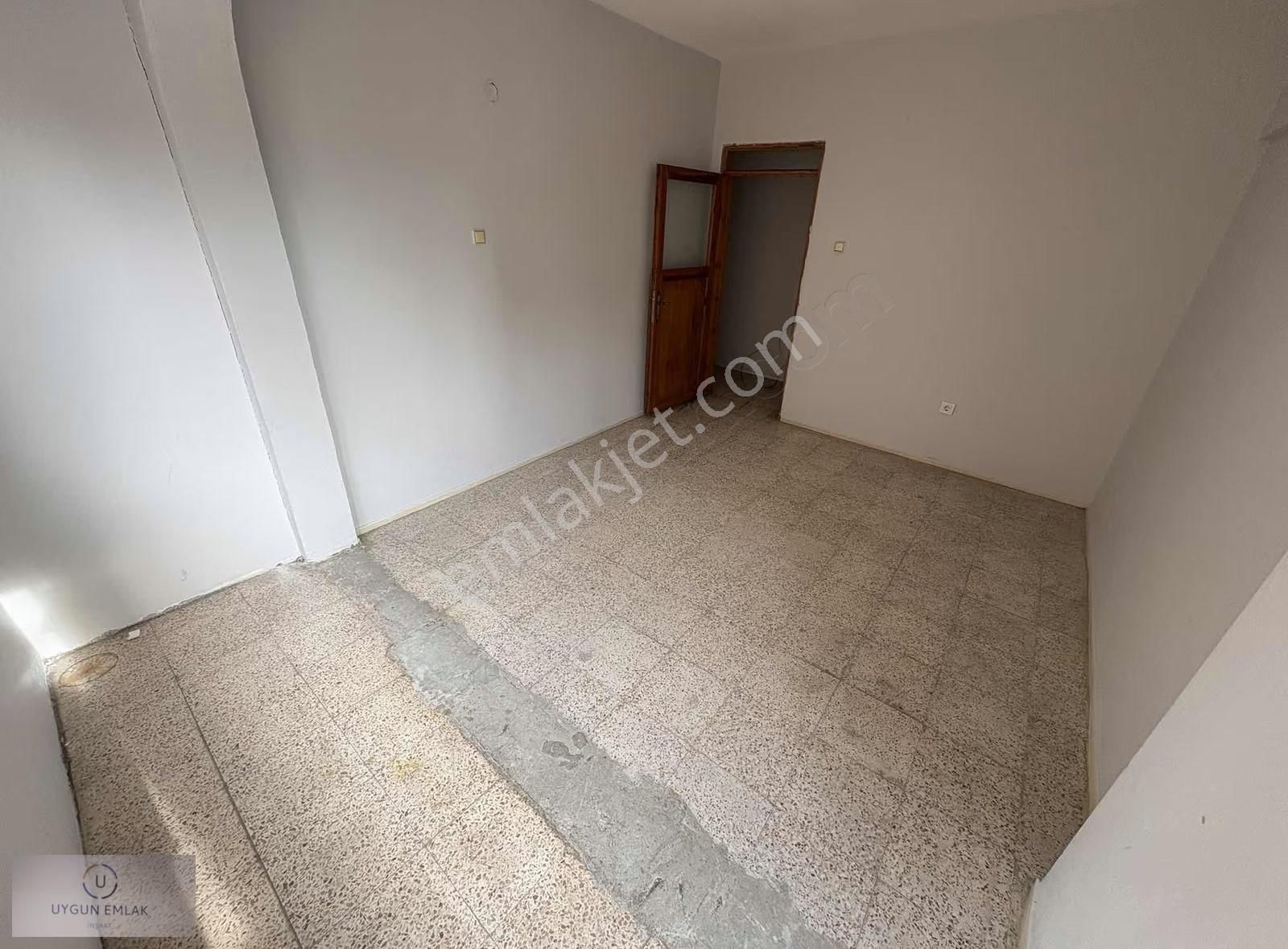 Karabağlar Yunus Emre Mah.'de Ana Yol Yakını 2+1 Satılık Daire - Görsel 10