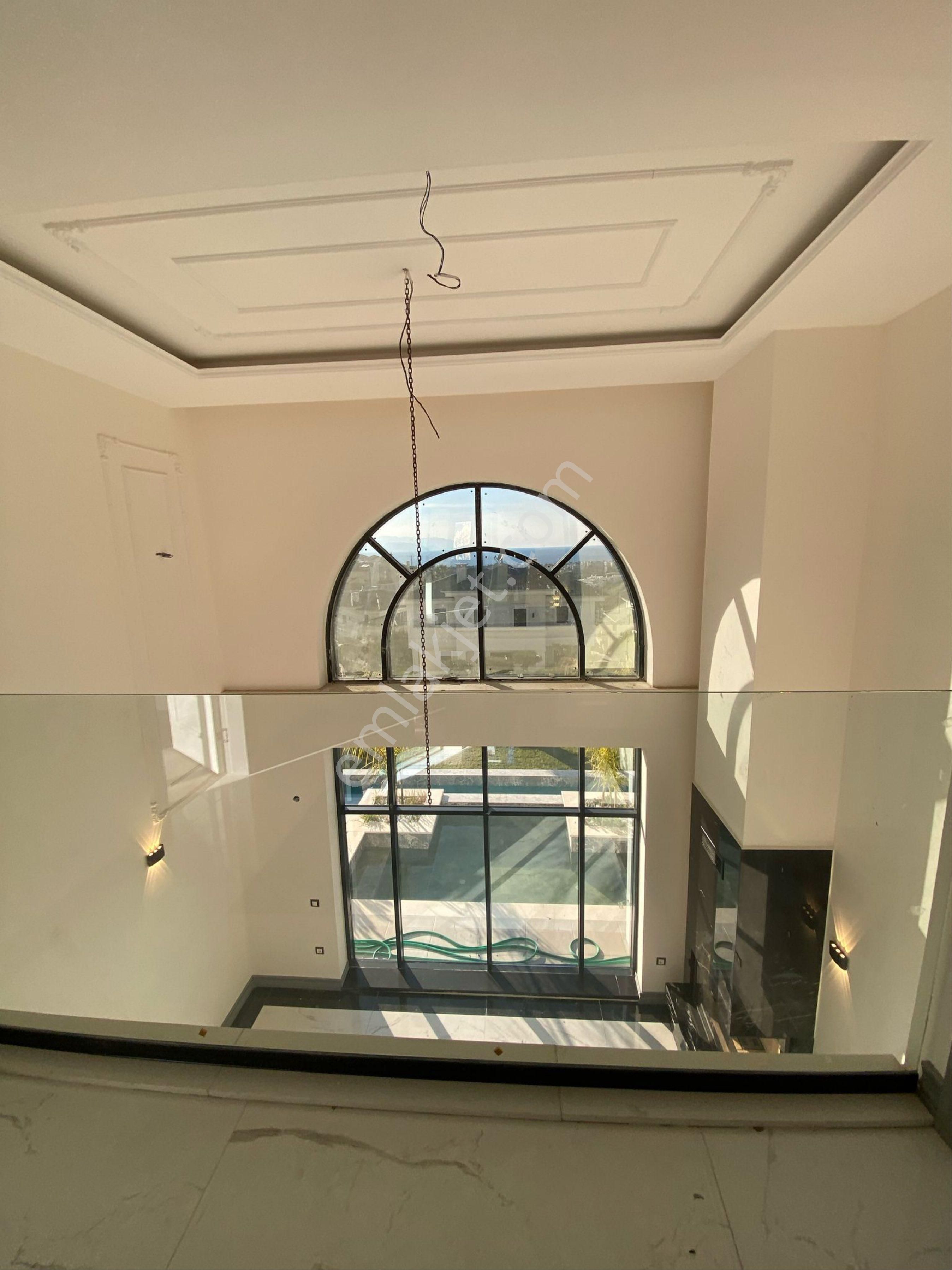 Kuşadası'nda Deniz Manzaralı Sıfır Satılık Malikane - Görsel 9