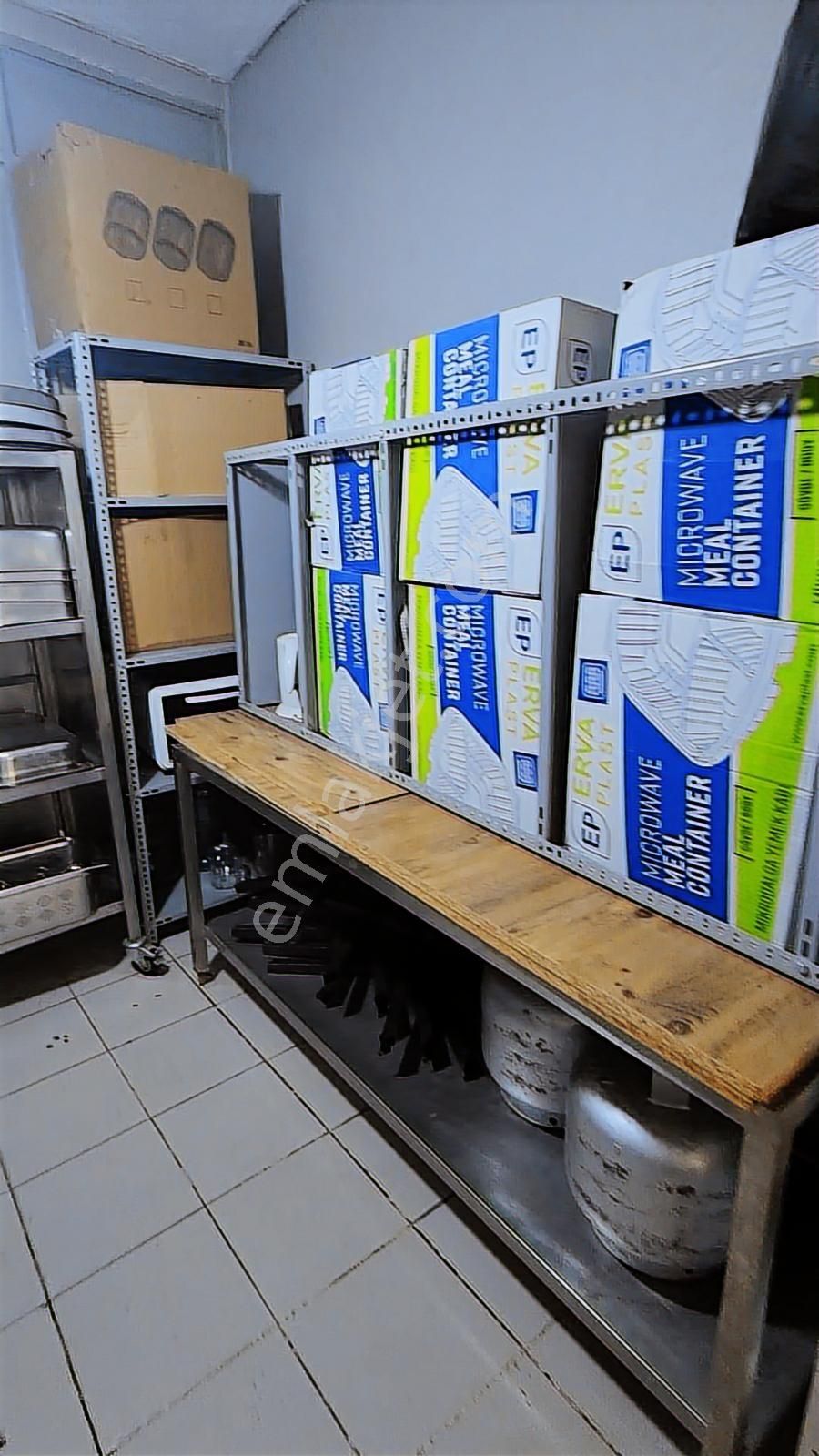 Yaylacık'ta;50 M2 Kullanım Alanlı, Bacalı, Devren Kiralık Dükkan - Görsel 10