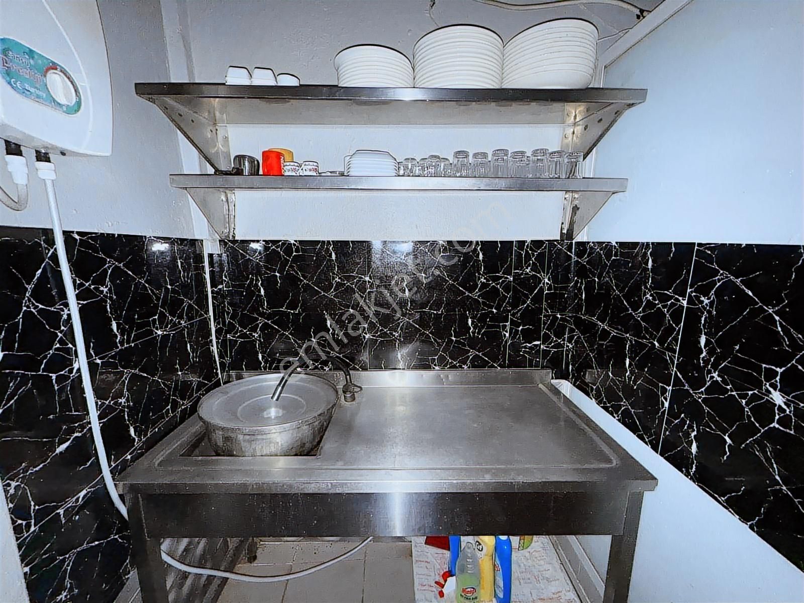 Yaylacık'ta;50 M2 Kullanım Alanlı, Bacalı, Devren Kiralık Dükkan - Görsel 15