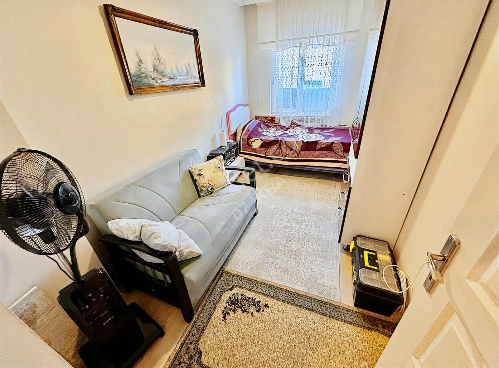 Kizilarikta Ara Katta 2+1 Herseyi Ayri Guzel Konum Firsat Daire - Görsel 11