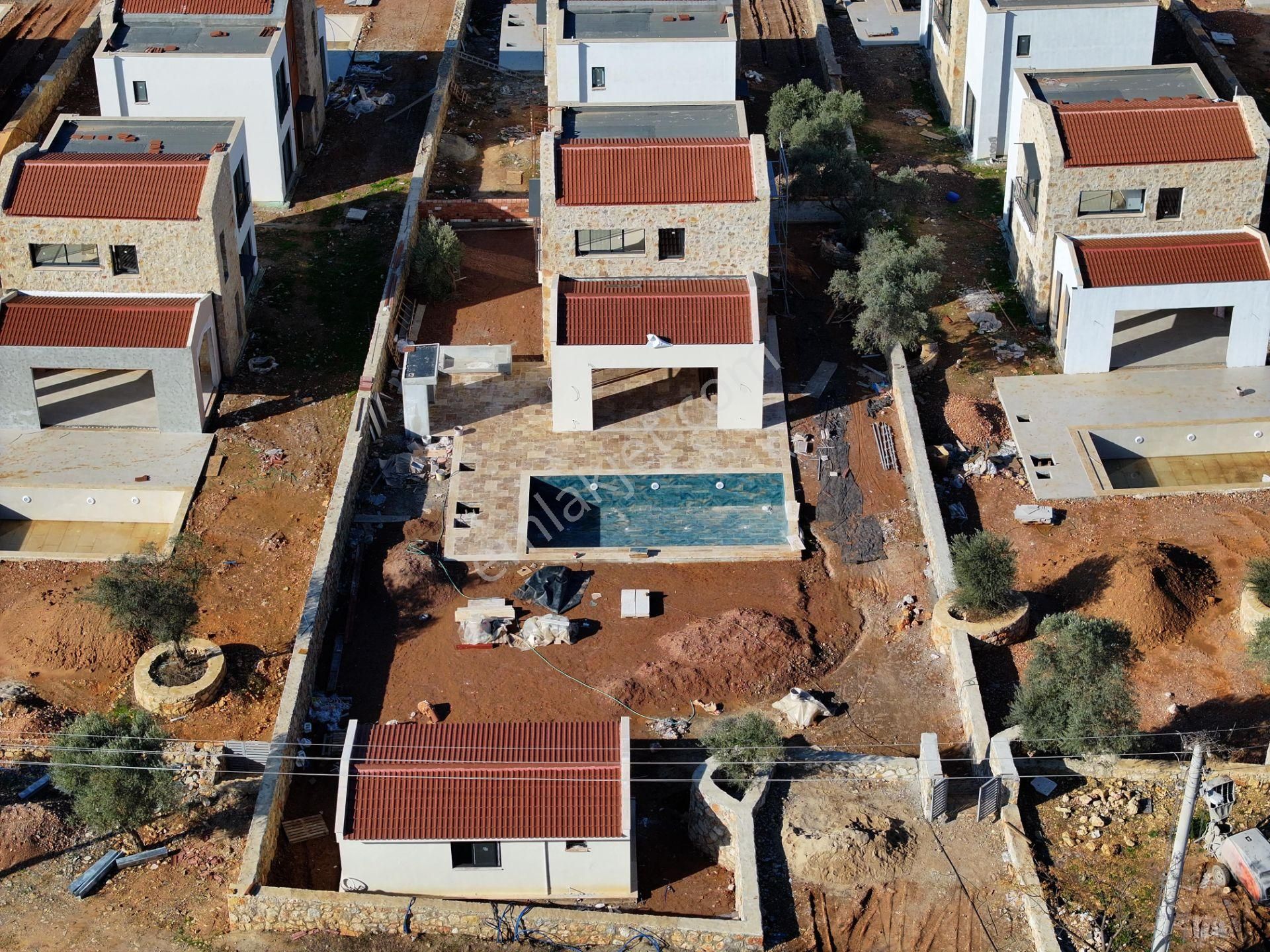 Bodrum Çamlık'da Satılık 4+1 Lüks Villa - Görsel 4