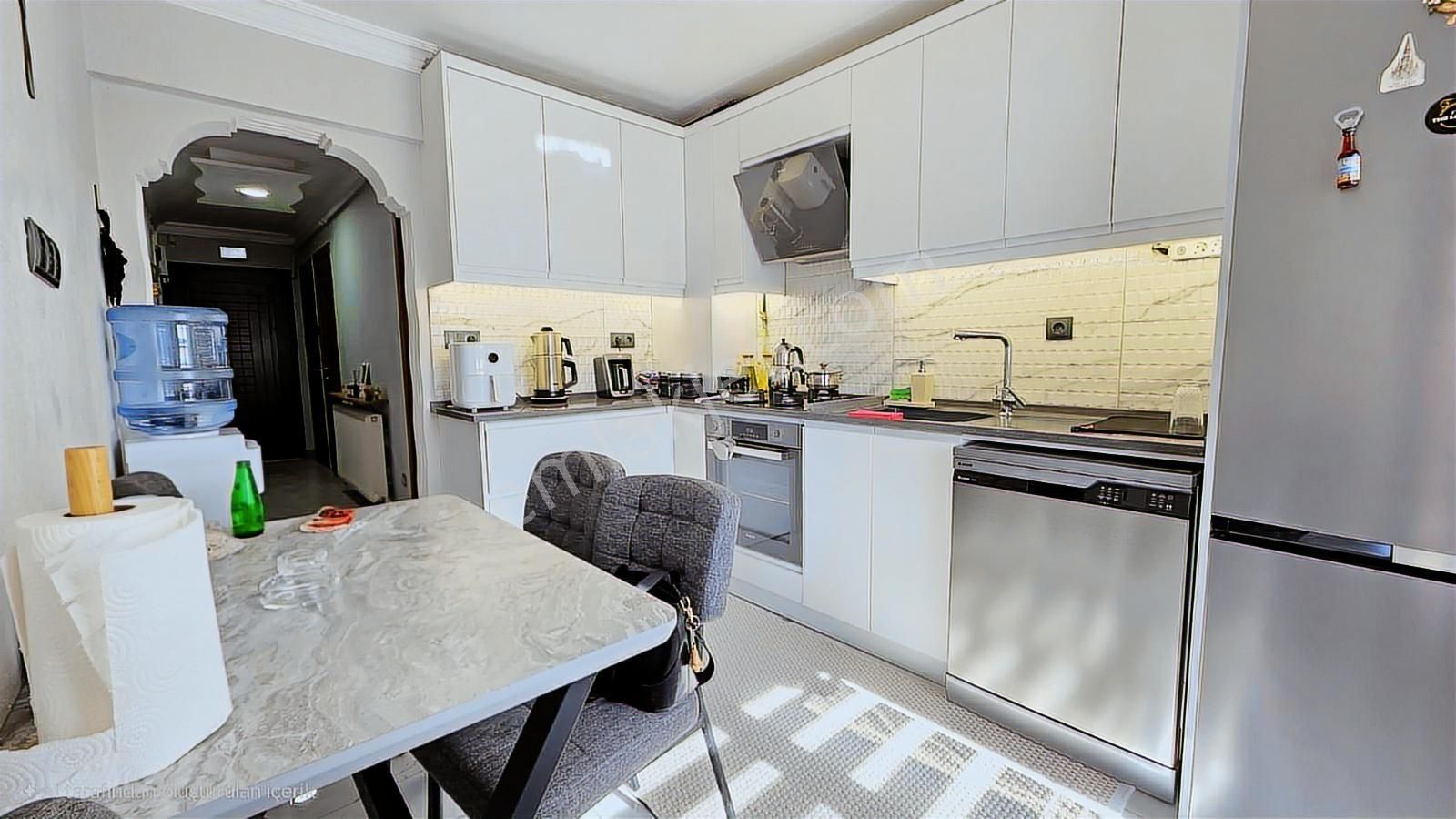 Günaltay Mah. 3+1 Geniş Daire Ve Ayrı Tapulu 20 M2 Depo Satılık - Görsel 2
