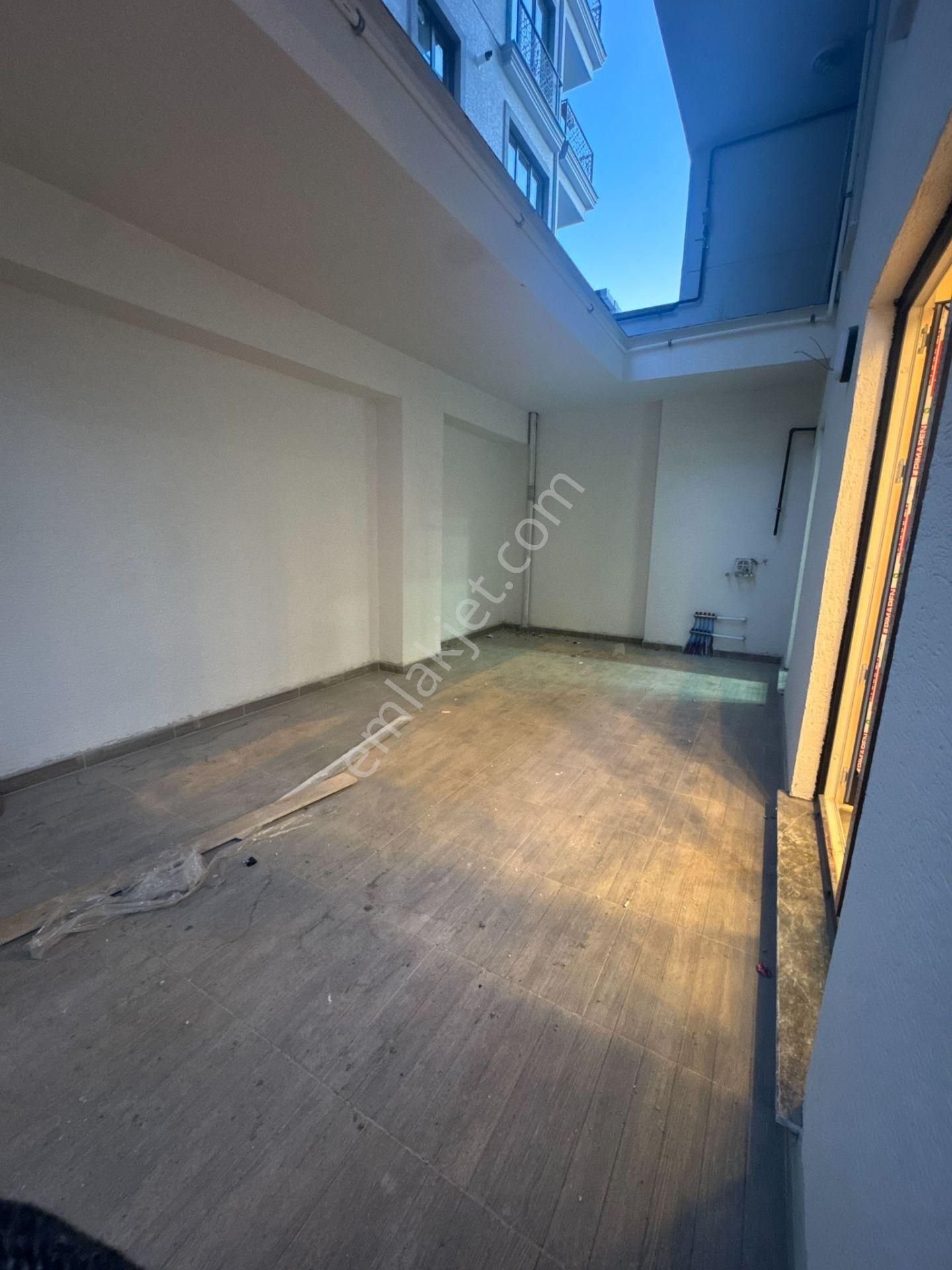 Çekmeköy Merkezde Emsalsiz Bahçe Kullanım Satılık 2+1 - Görsel 9