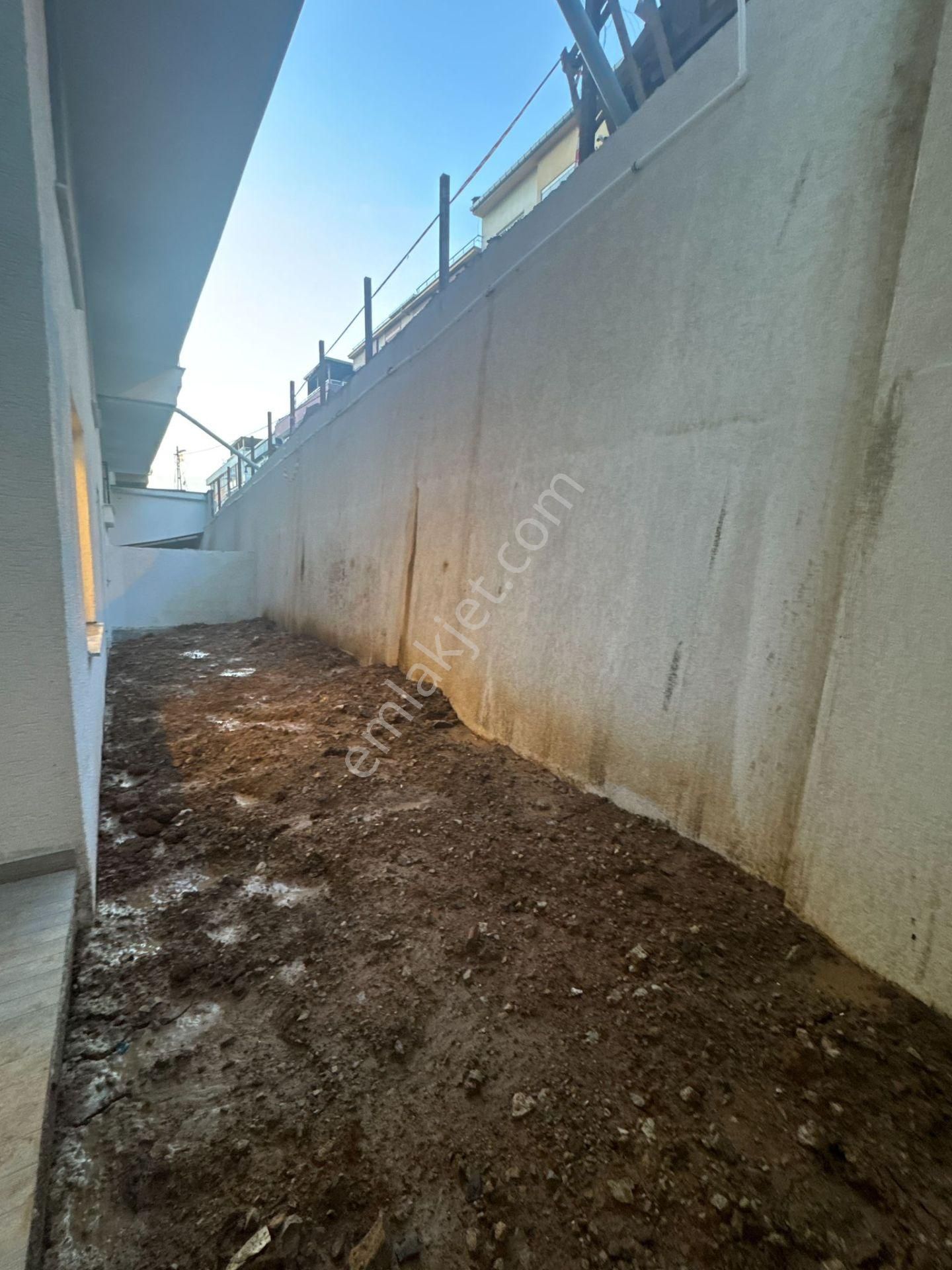 Çekmeköy Merkezde Emsalsiz Bahçe Kullanım Satılık 2+1 - Görsel 6