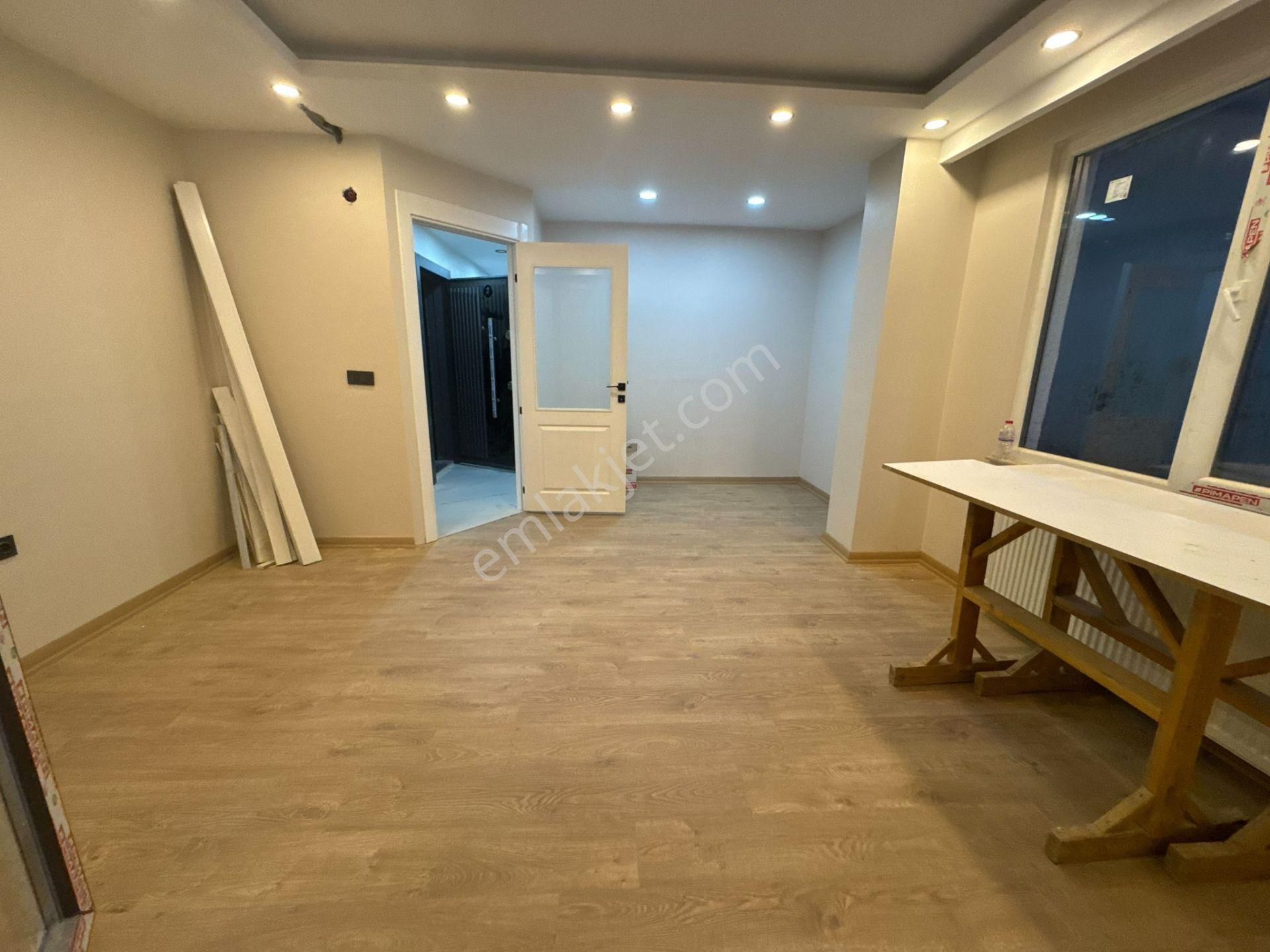 Çekmeköy Merkezde Emsalsiz Bahçe Kullanım Satılık 2+1 - Görsel 13