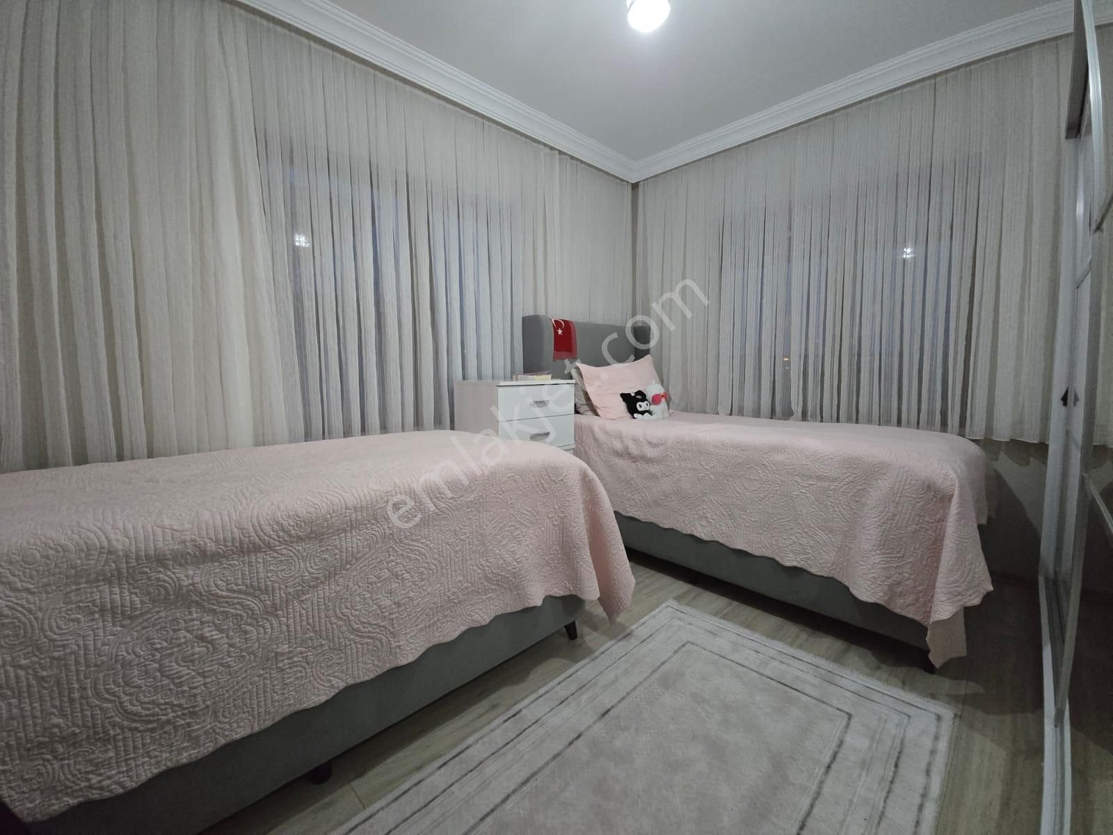 Full Yapılı İskanlı Asansörlü Cadde Yakını Güney Cephe 4+1 Duble - Görsel 19