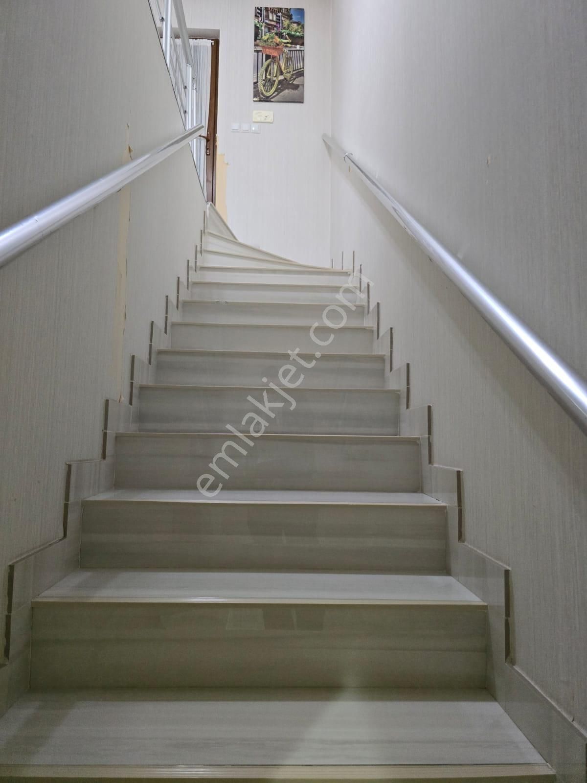 Full Yapılı İskanlı Asansörlü Cadde Yakını Güney Cephe 4+1 Duble - Görsel 16