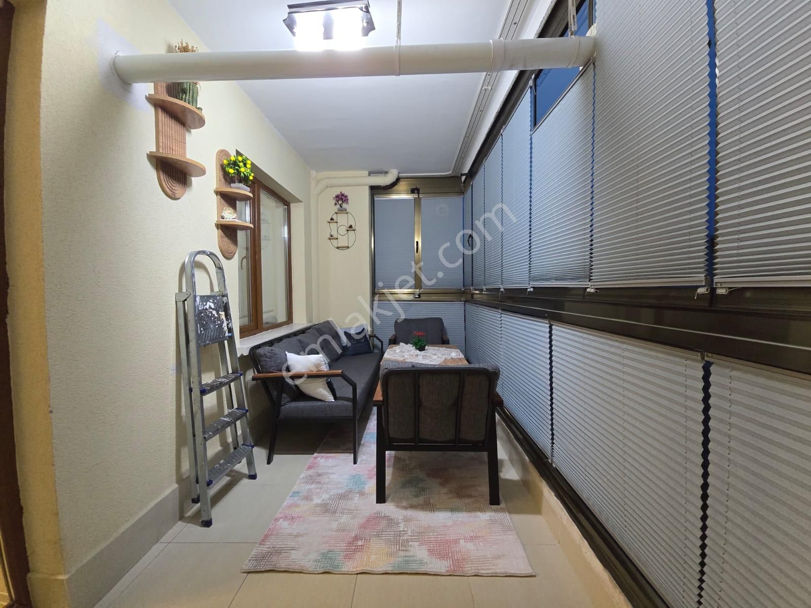 Full Yapılı İskanlı Asansörlü Cadde Yakını Güney Cephe 4+1 Duble - Görsel 5