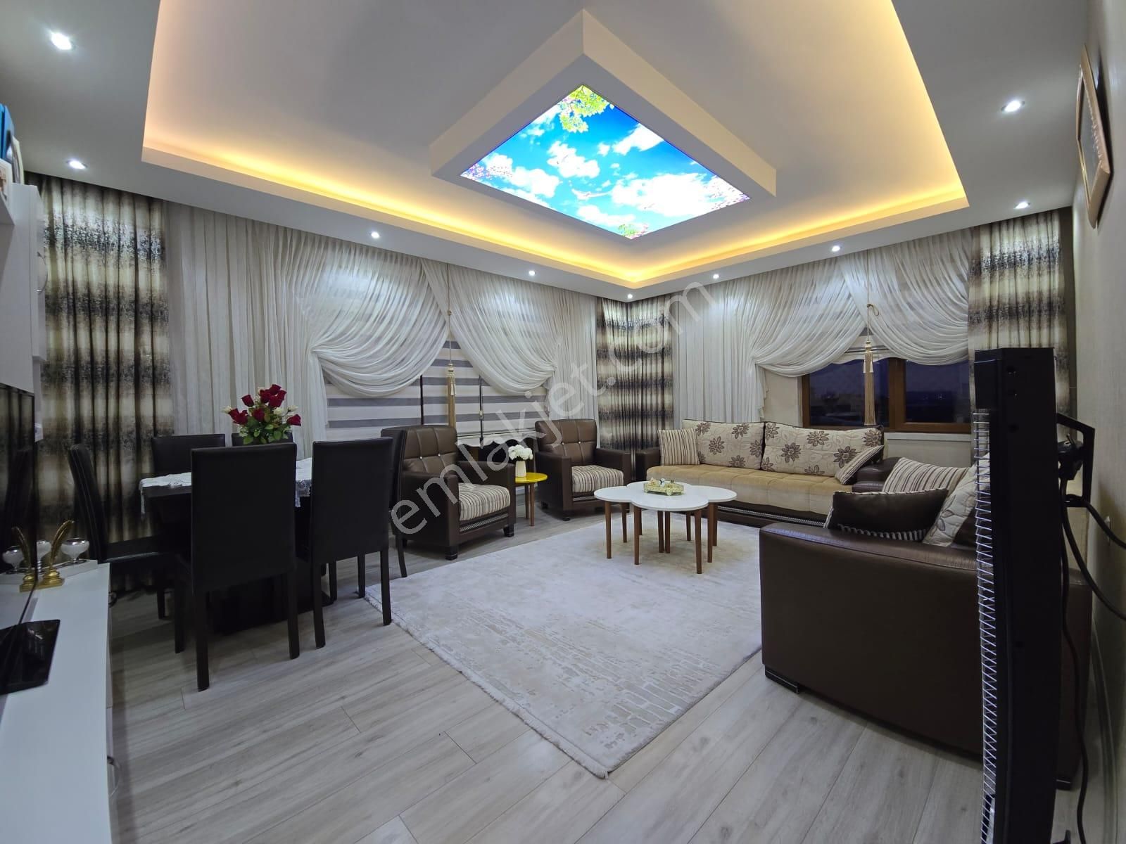 Full Yapılı İskanlı Asansörlü Cadde Yakını Güney Cephe 4+1 Duble - Görsel 10