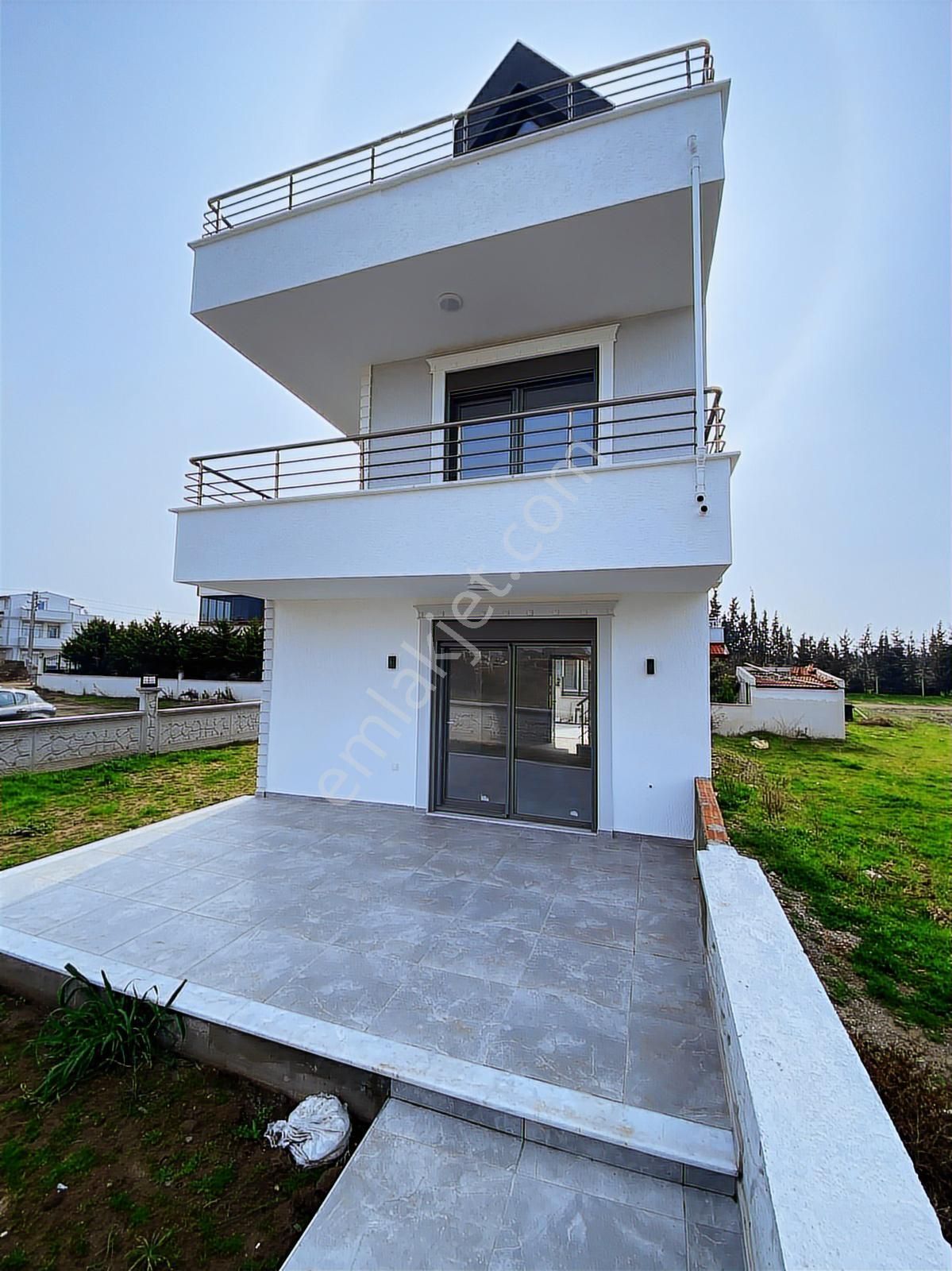 Rw Nefes'ten Plaja 500 Metre Mesafede 4+1 Tripleks Villa - Görsel 2