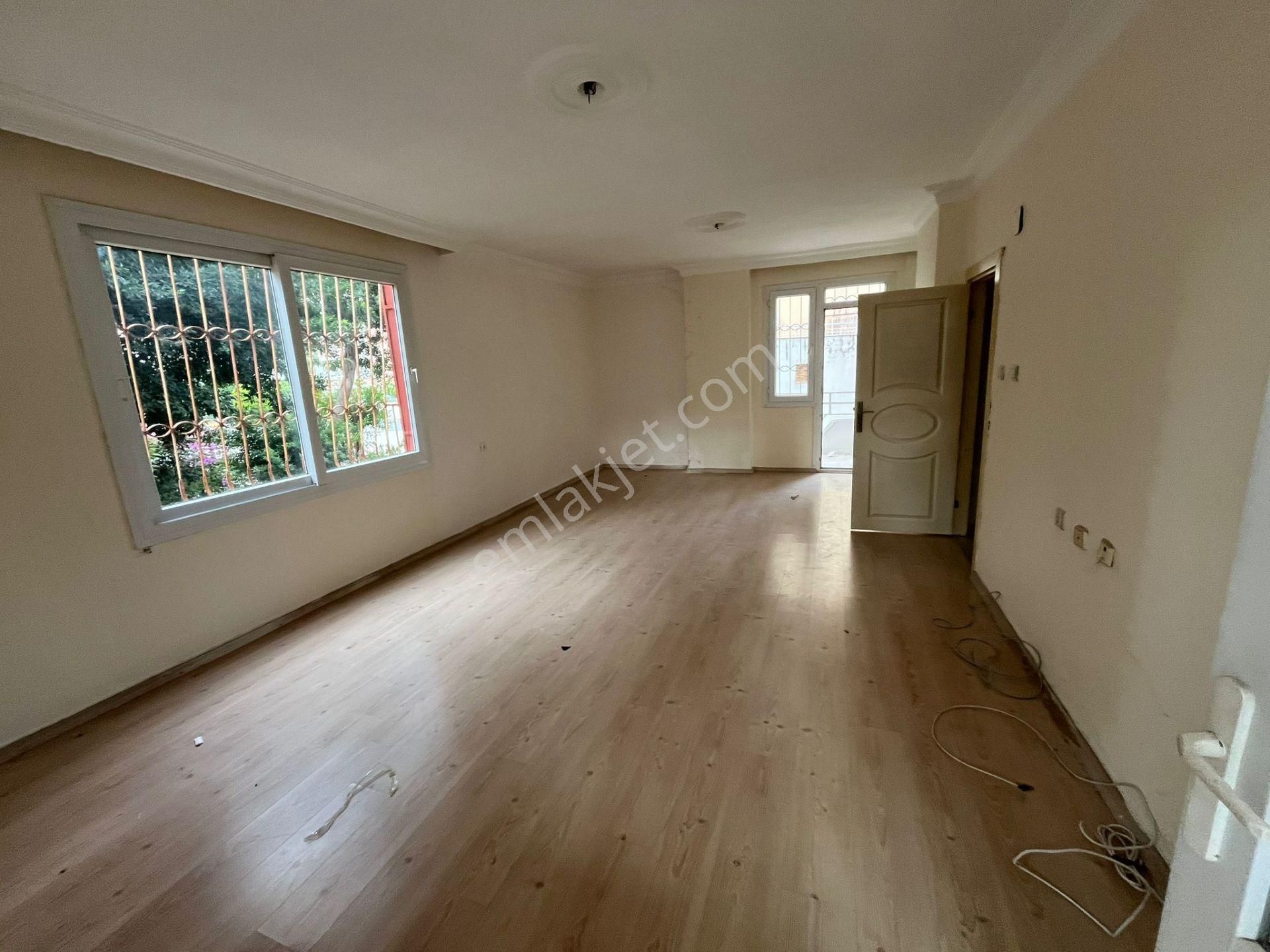 Ergünden Mendereste Bakanlık Cad Civ Satılık Fırsat 3+1 Daire - Görsel 2