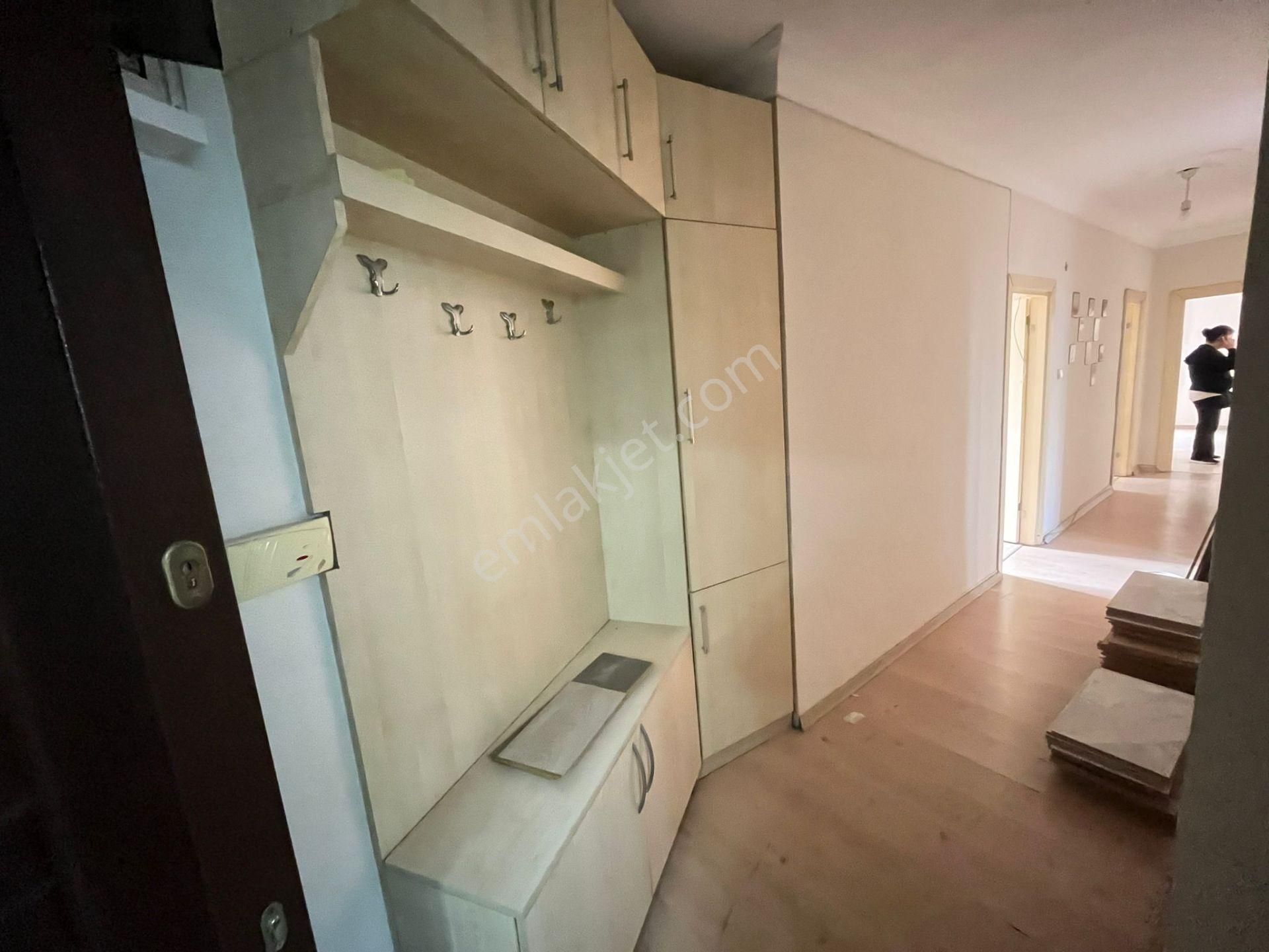 Ergünden Mendereste Bakanlık Cad Civ Satılık Fırsat 3+1 Daire - Görsel 11