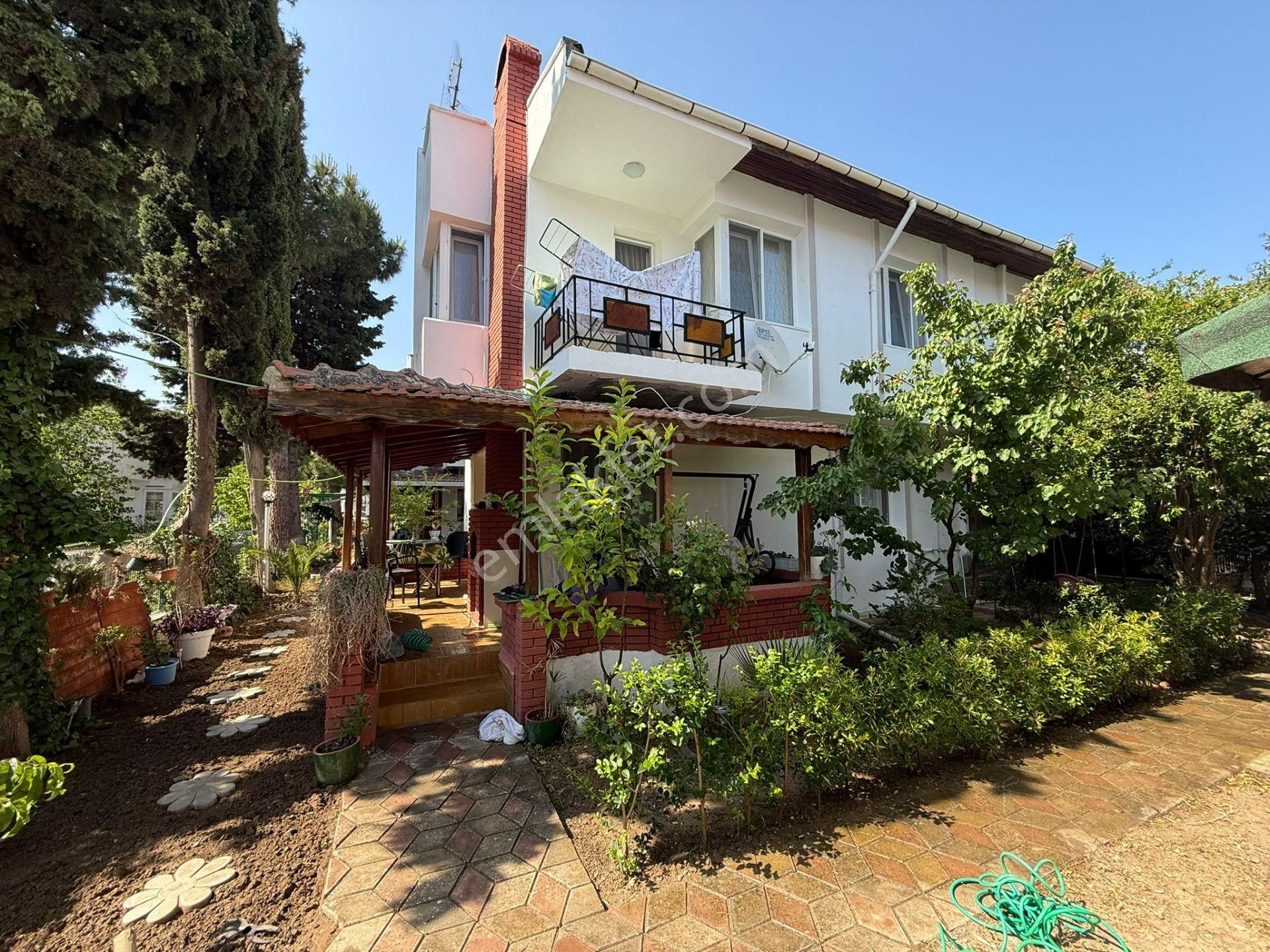 Şarköyde Dubleks İkiz Villa , 3 Tarafı Bahçeli