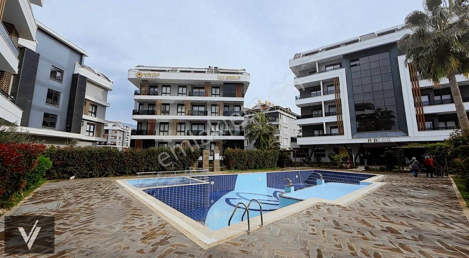 Oba Lotus Gardenda 2+1 Eşyalı Ve Oturuma Uygun Daire Site İçi - Görsel 35