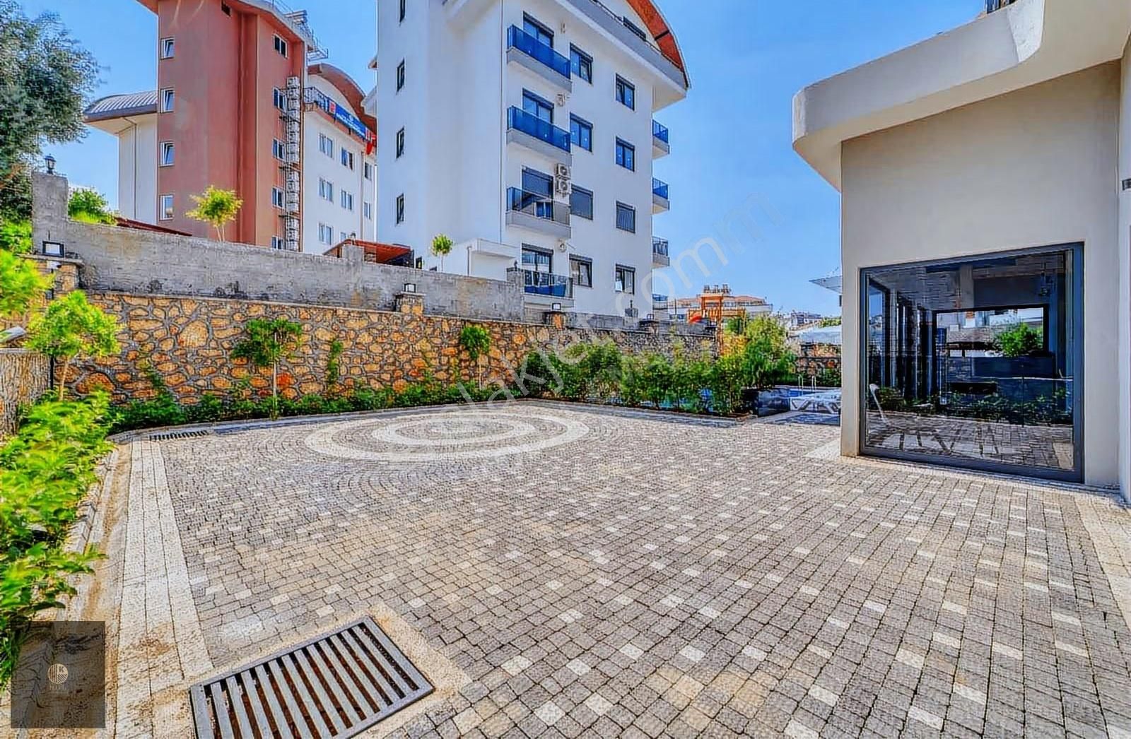 Alanya Oba'da Eşyalı 1+1 Kiralık Daire - Görsel 14