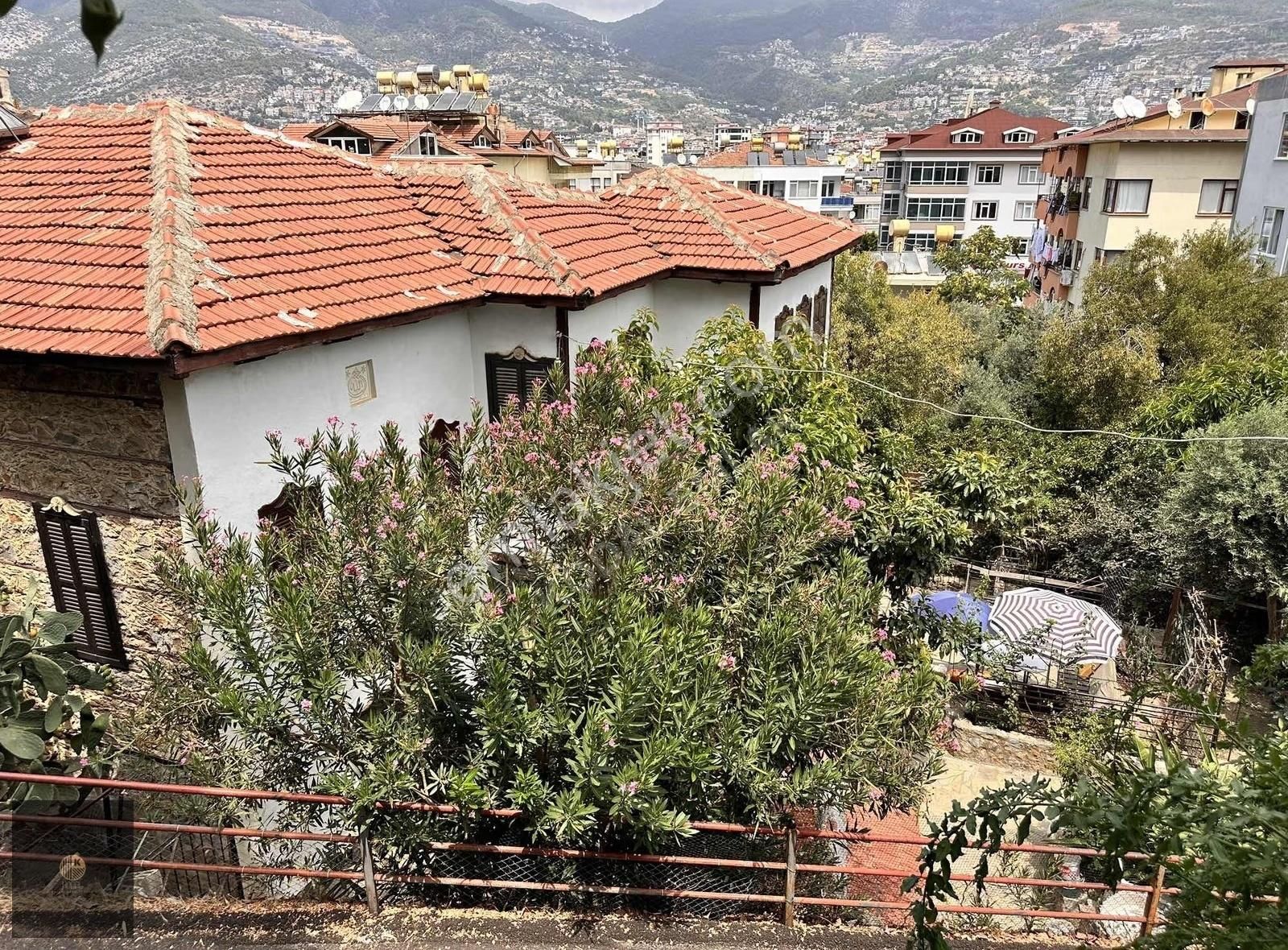 Merkezde Bulunmaz Fırsat Tarihi Konak Satılık! - Görsel 17