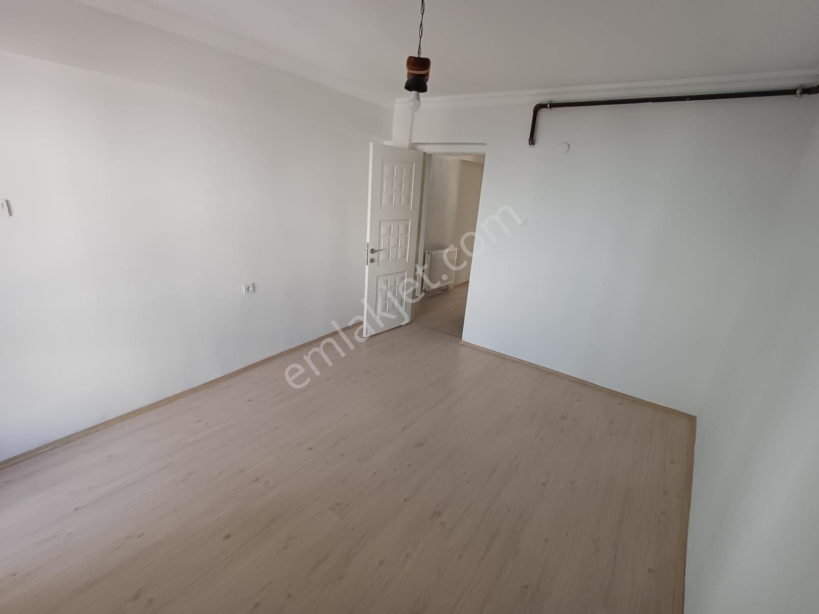 Buca’da Ana Yola Cepheli, Tadilatlı 3+1 Satılık Daire - Görsel 20