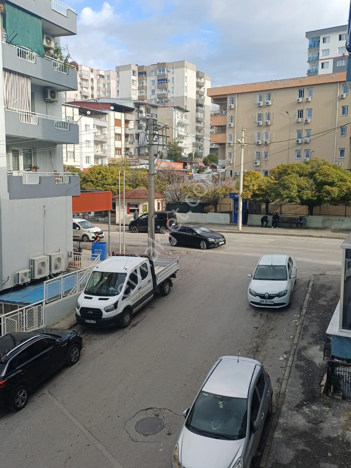 Buca’da Ana Yola Cepheli, Tadilatlı 3+1 Satılık Daire - Görsel 19
