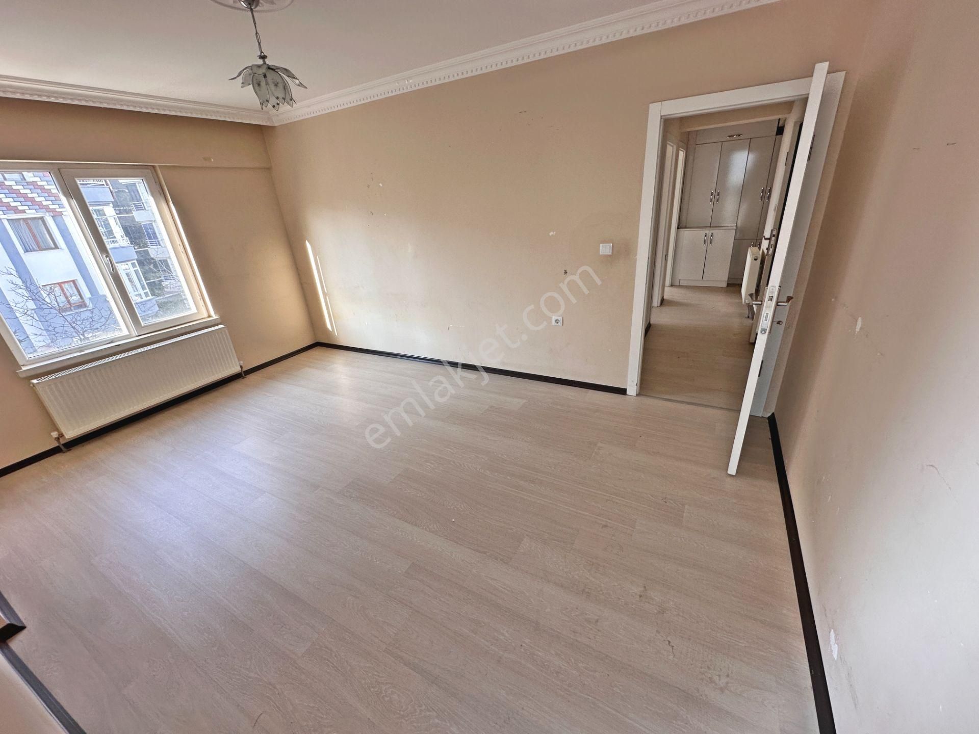 Şahintepe Mahallesi Ara Kat Ön Cephe Asansörlü 3+1 Kiralık Daire - Görsel 14