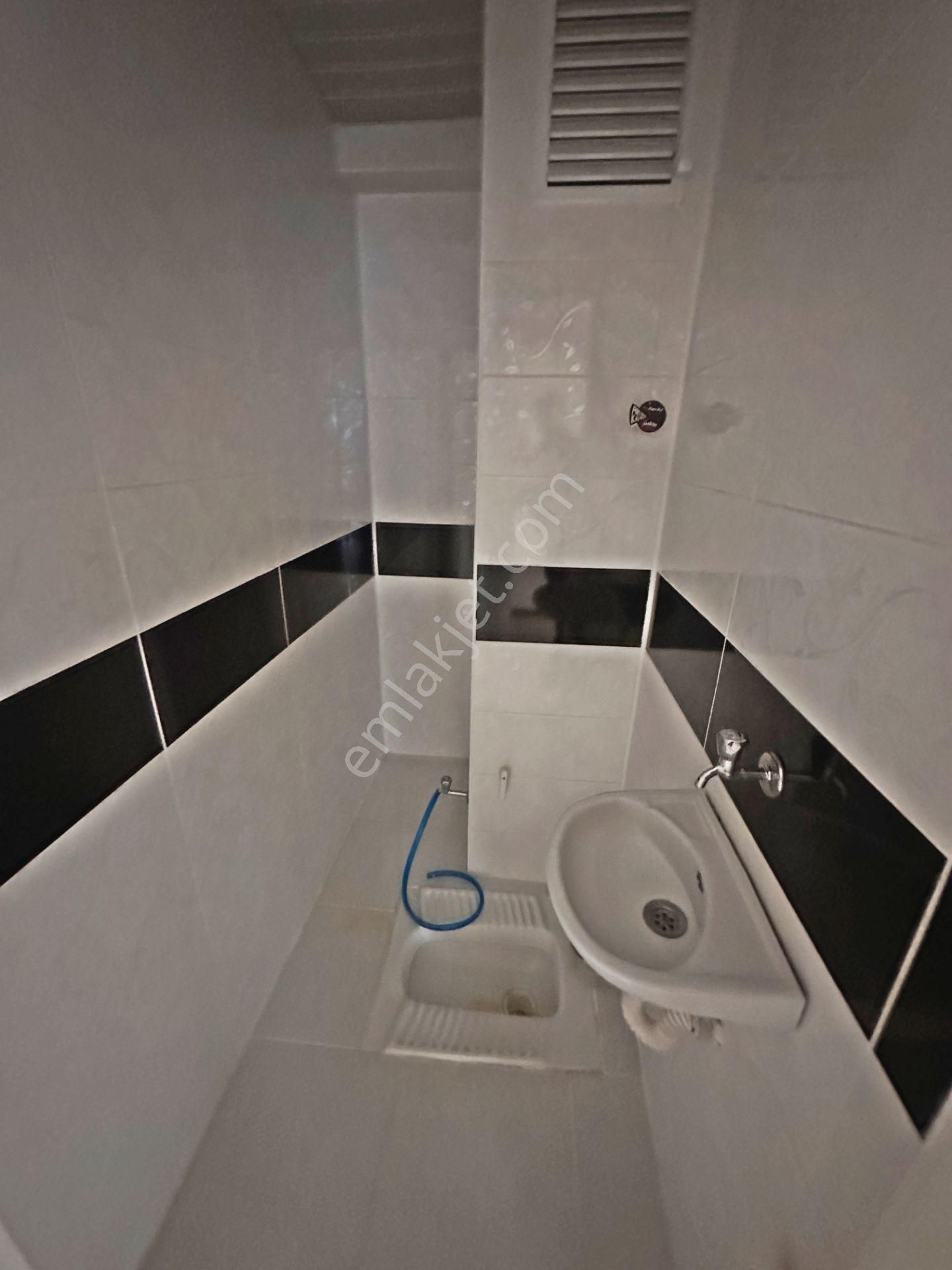 Şahintepe Mahallesi Ara Kat Ön Cephe Asansörlü 3+1 Kiralık Daire - Görsel 20