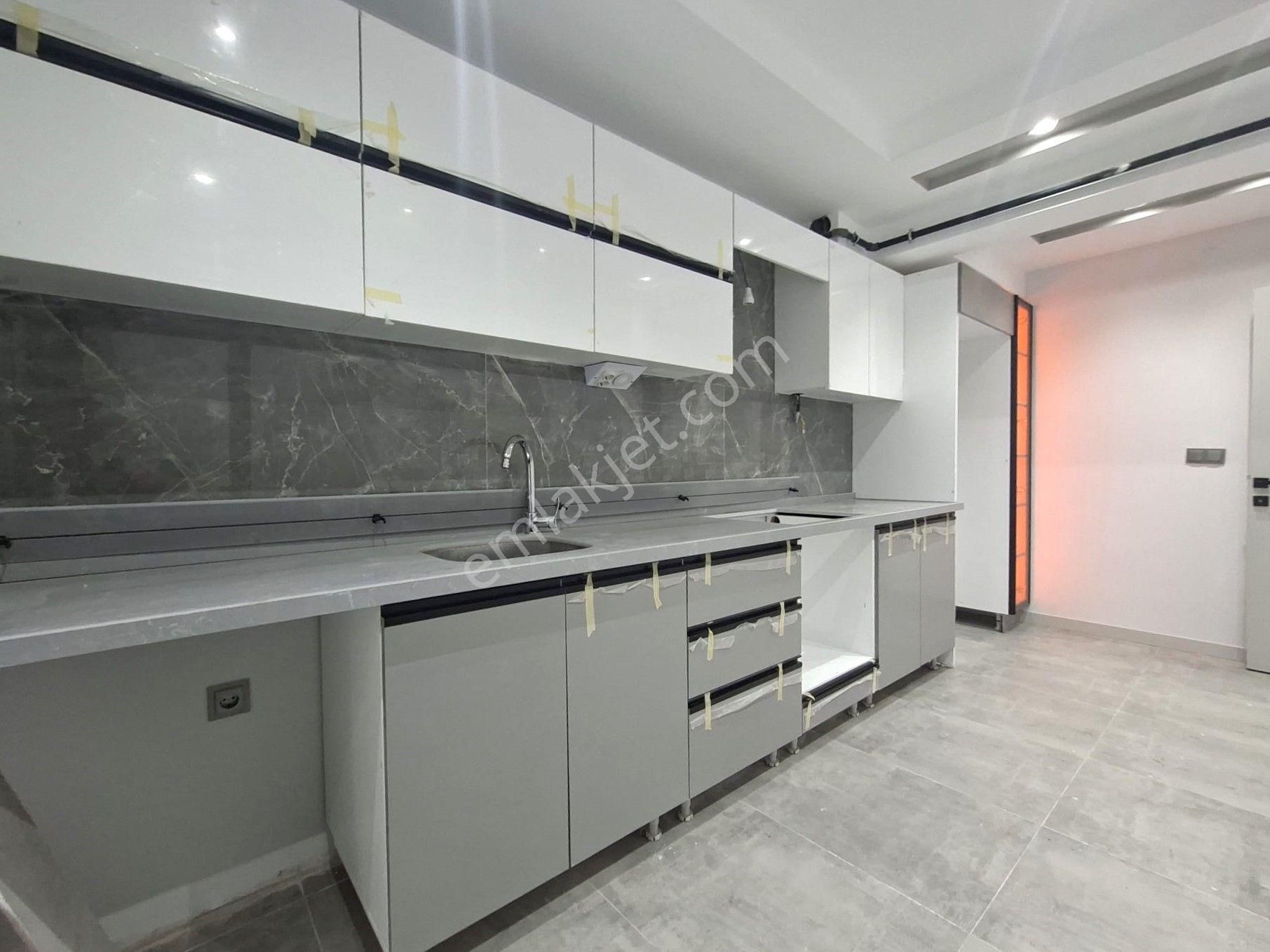 Recep Ümit'ten Şarhöyük'te Satılık Büyük Park Yakınında Muhteşem 2+1 Sıfır Lüx Daire - Görsel 2