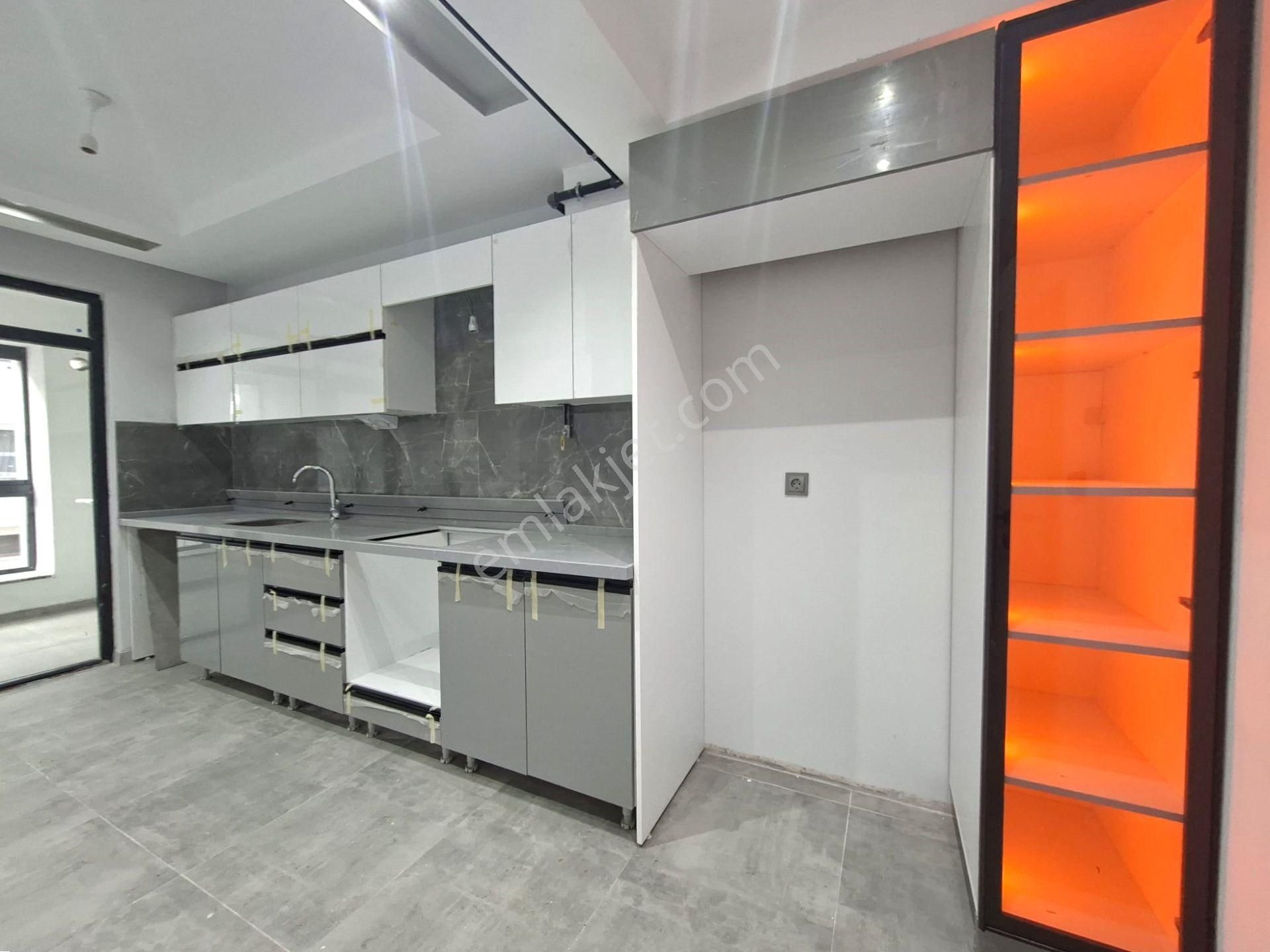 Recep Ümit'ten Şarhöyük'te Satılık Büyük Park Yakınında Muhteşem 2+1 Sıfır Lüx Daire - Görsel 1