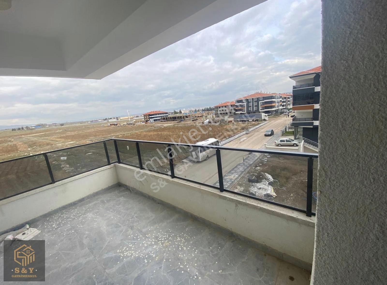 S&y'den 29 Ekim Mahallesi Ara Kat 3+1 Sıfır Kiralık Daire - Görsel 2
