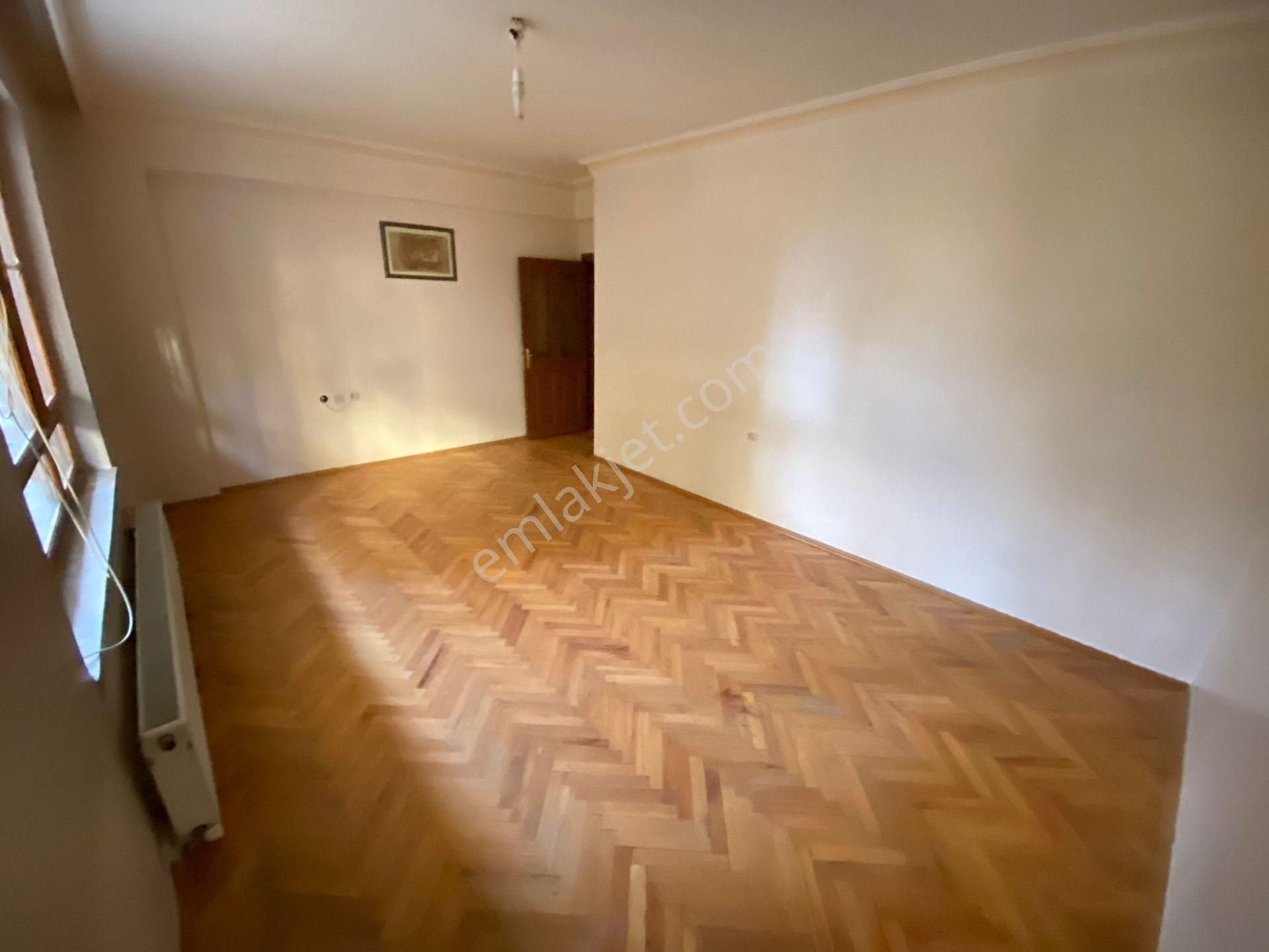 Etlikte Giriş 3+1 Bağımsız Yapılı Kiralık Daire - Görsel 8