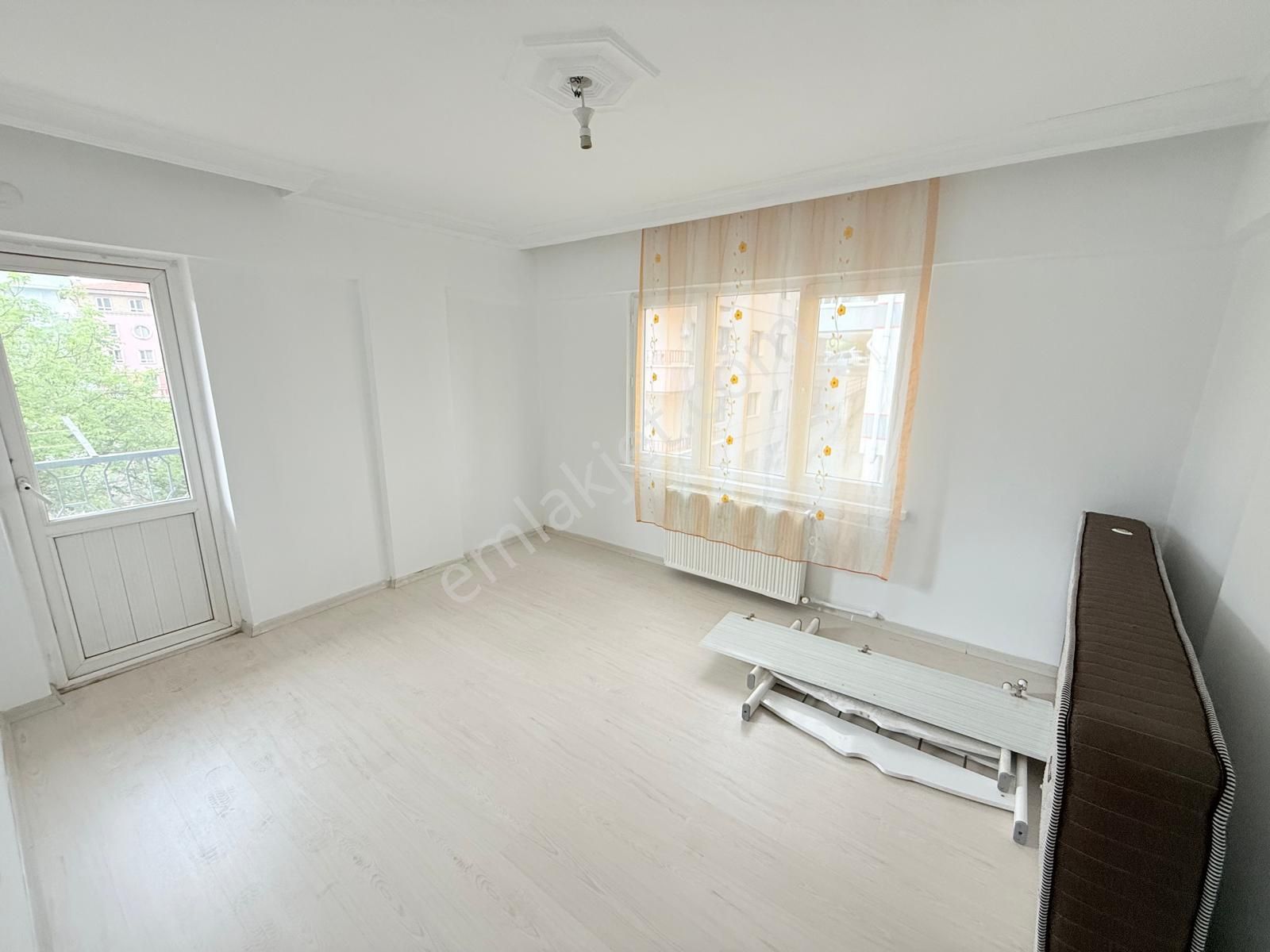 Boğaziçi Neşet Ertaş Cad. Üzerinde 3+1 Ara Katta Satılık Daire !!! - Görsel 13