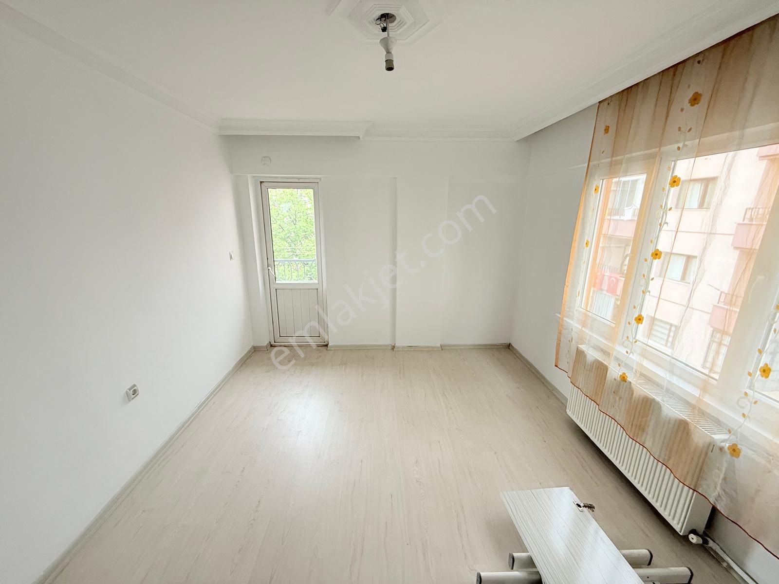 Boğaziçi Neşet Ertaş Cad. Üzerinde 3+1 Ara Katta Satılık Daire !!! - Görsel 12