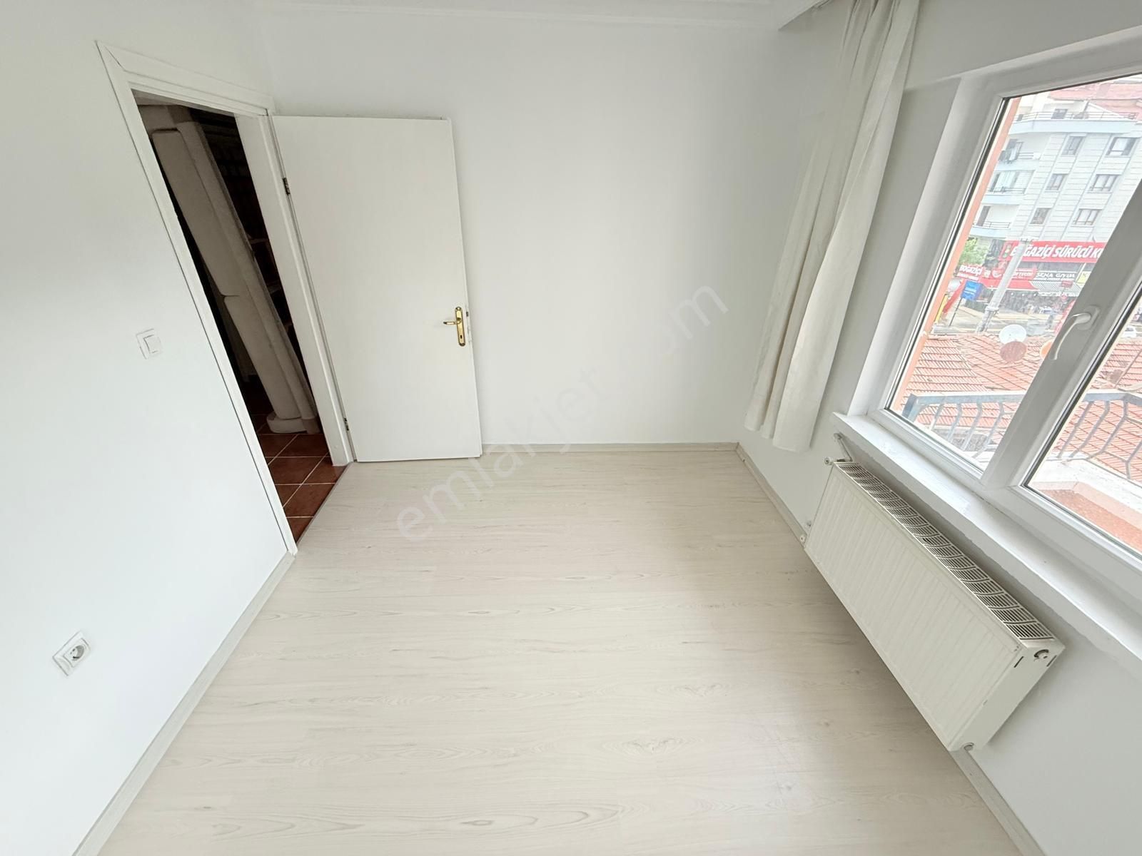 Boğaziçi Neşet Ertaş Cad. Üzerinde 3+1 Ara Katta Satılık Daire !!! - Görsel 9