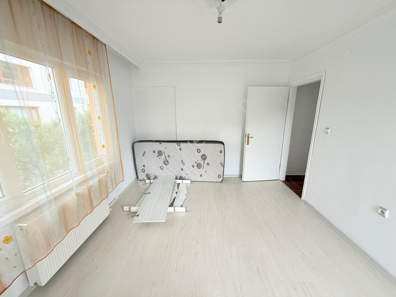 Boğaziçi Neşet Ertaş Cad. Üzerinde 3+1 Ara Katta Satılık Daire !!! - Görsel 18